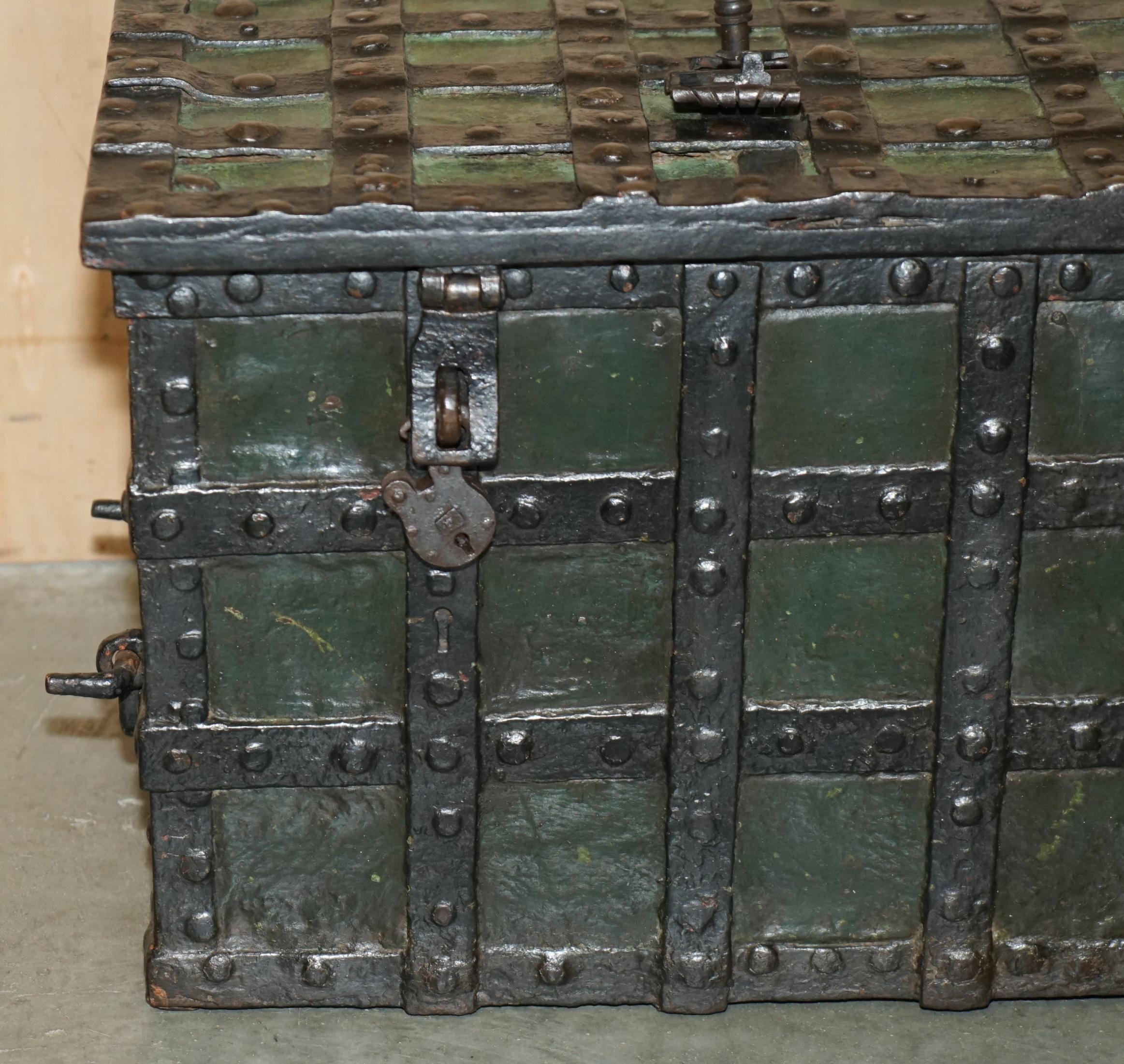 Wrought Iron FINE MID 17TH CENTURY GERMAN WROUGHT IRON SAFE CHEST TRUNK WiTH ORIGINAL KEY For Sale
