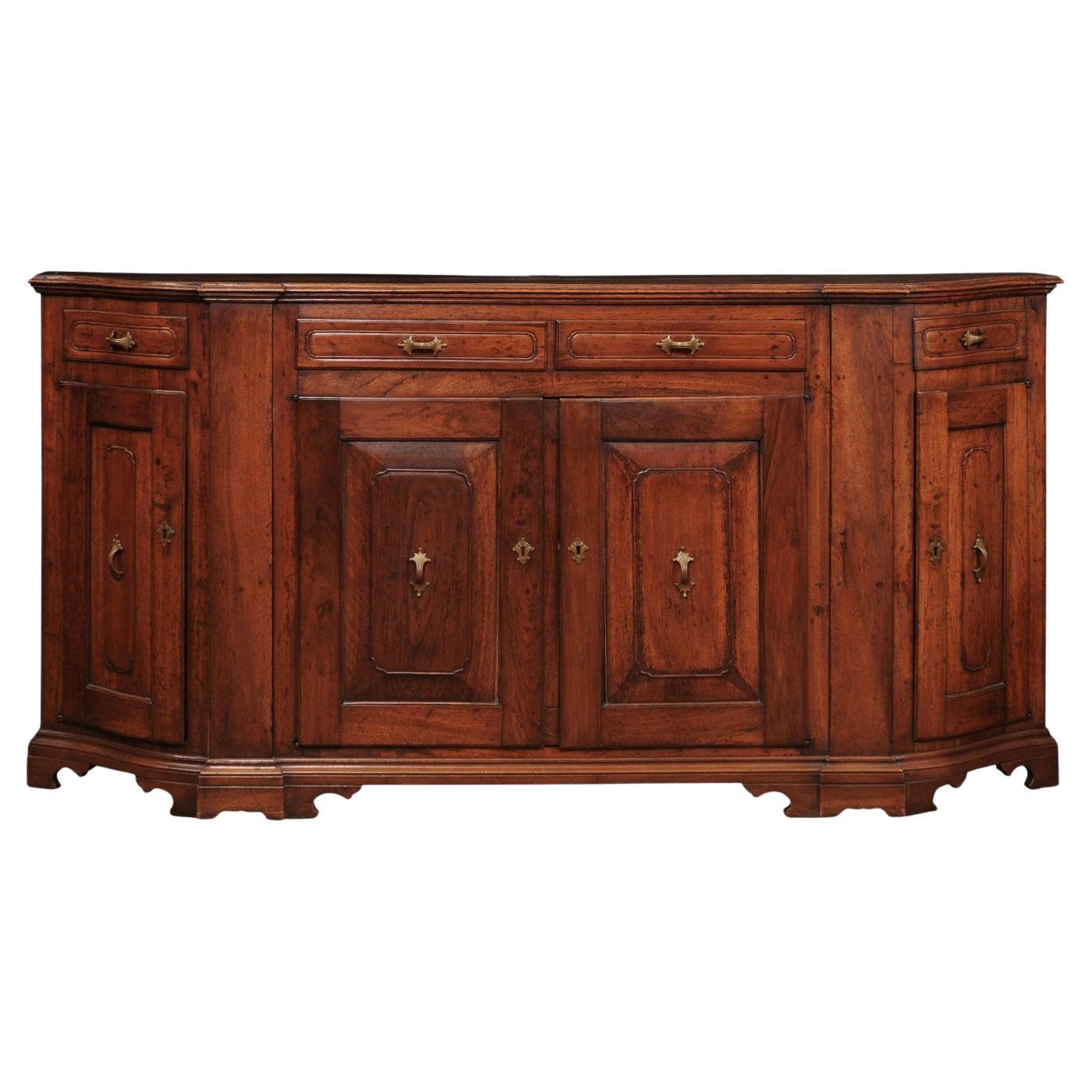 Credenza in legno di noce della metà del XVIII secolo con 4 cassetti e 4 ante