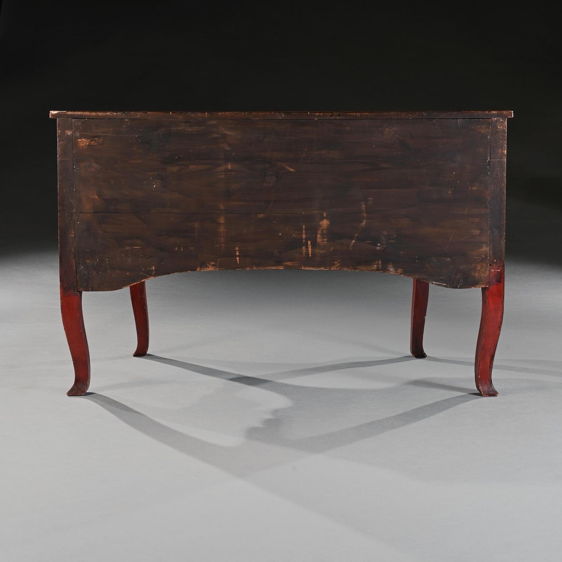 Rococò Commode con laccatura o con pannelli di giapano del XIX secolo in stile rococò in vendita