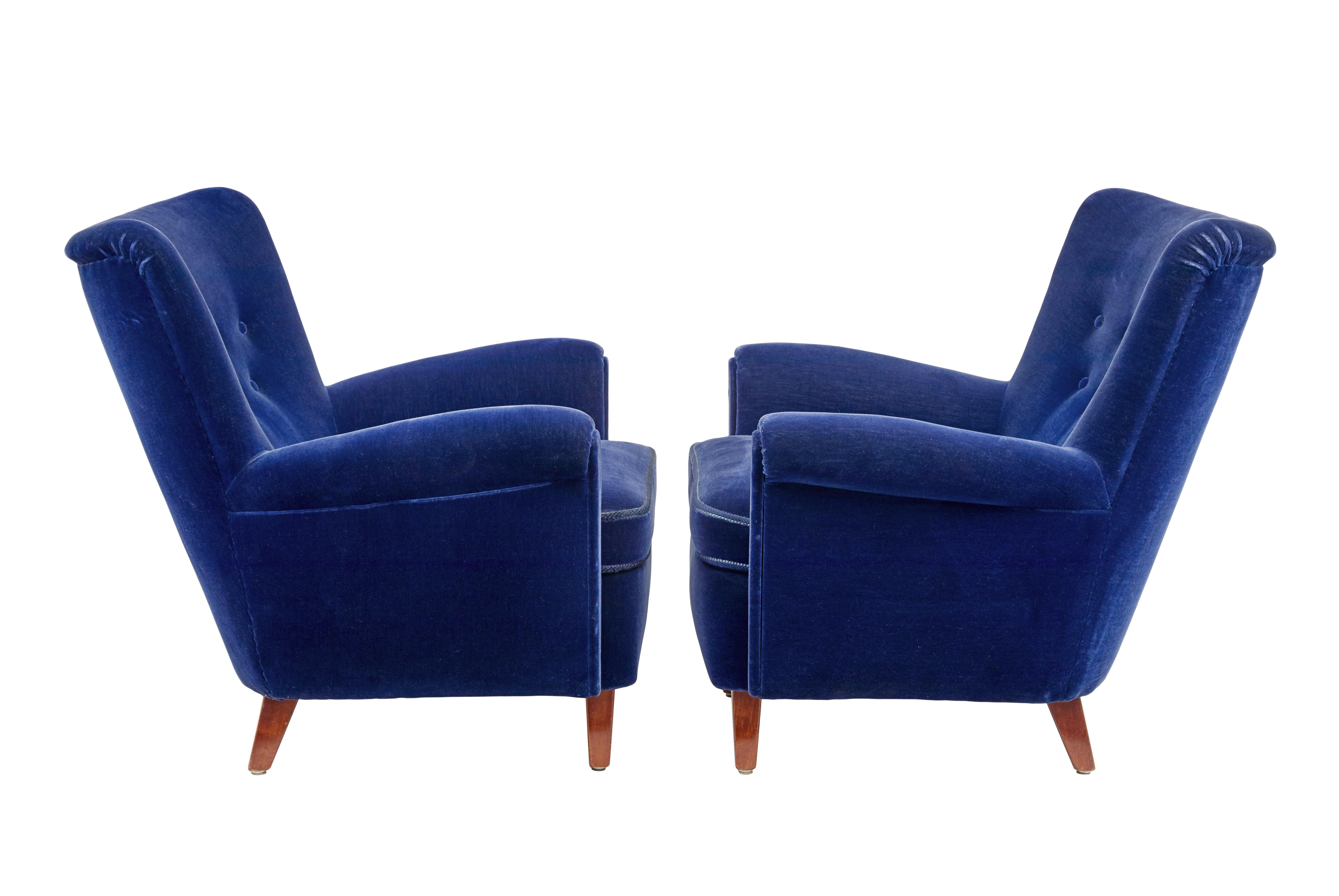 Hand-Carved Fine mid 20th century blue 3 piece suite For Sale