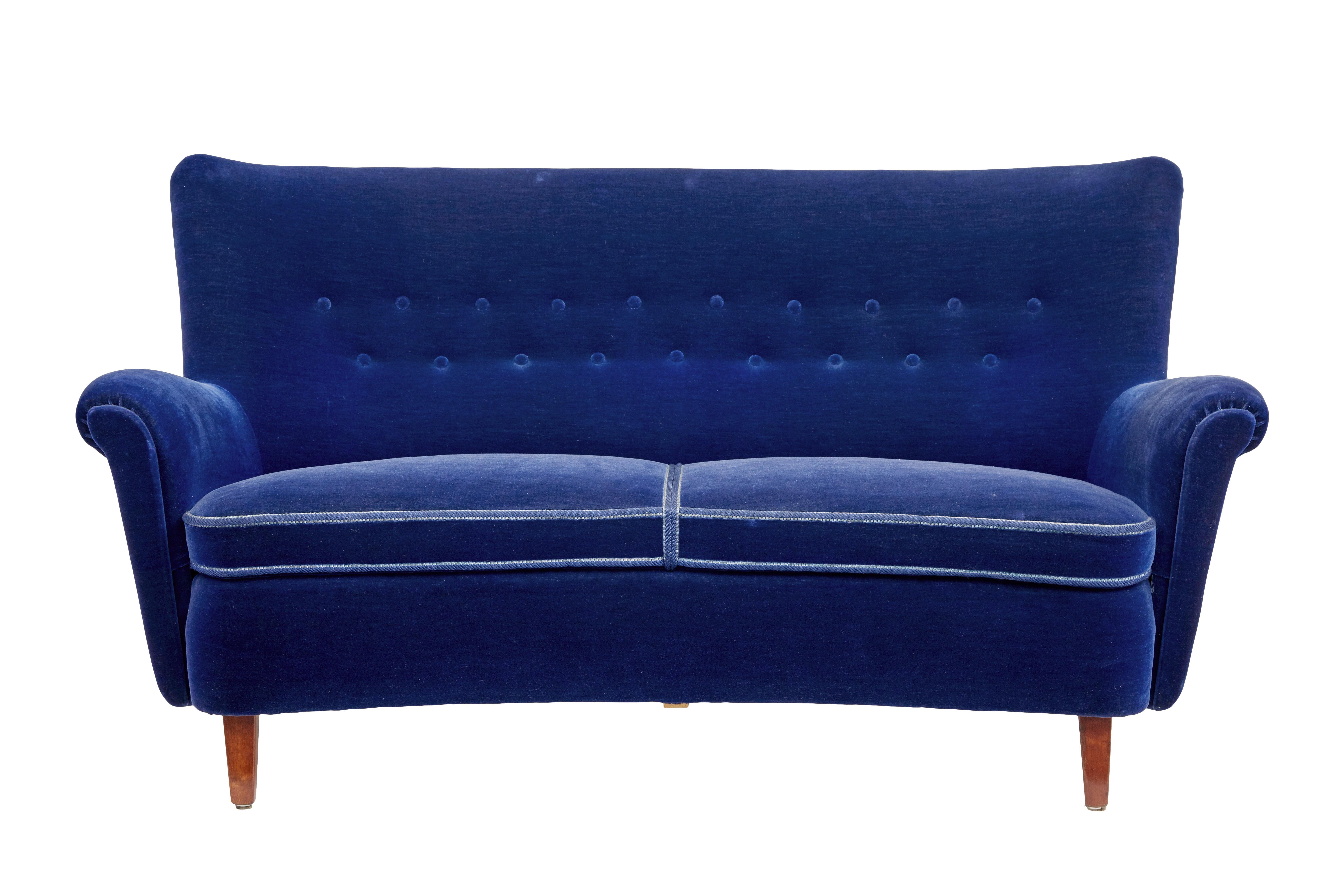 Fine mid 20th century blue 3 piece suite In Good Condition For Sale In Debenham, Suffolk