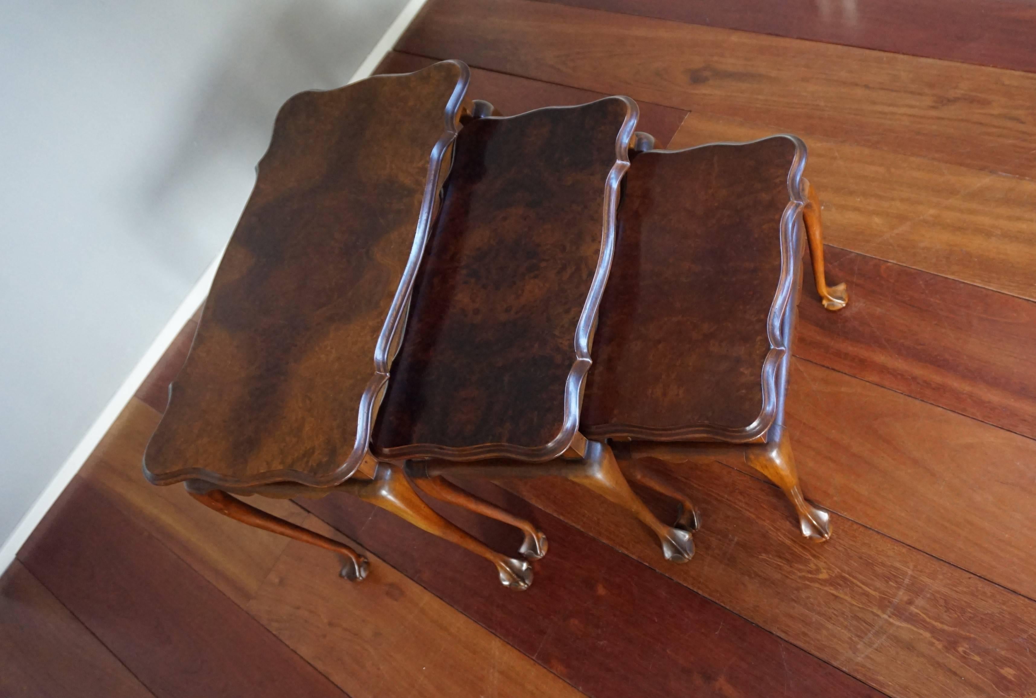 Hand-Carved Fine Mid-20th Century Queen Anne Style Nutwood Nest of Tables with Burl Inlay