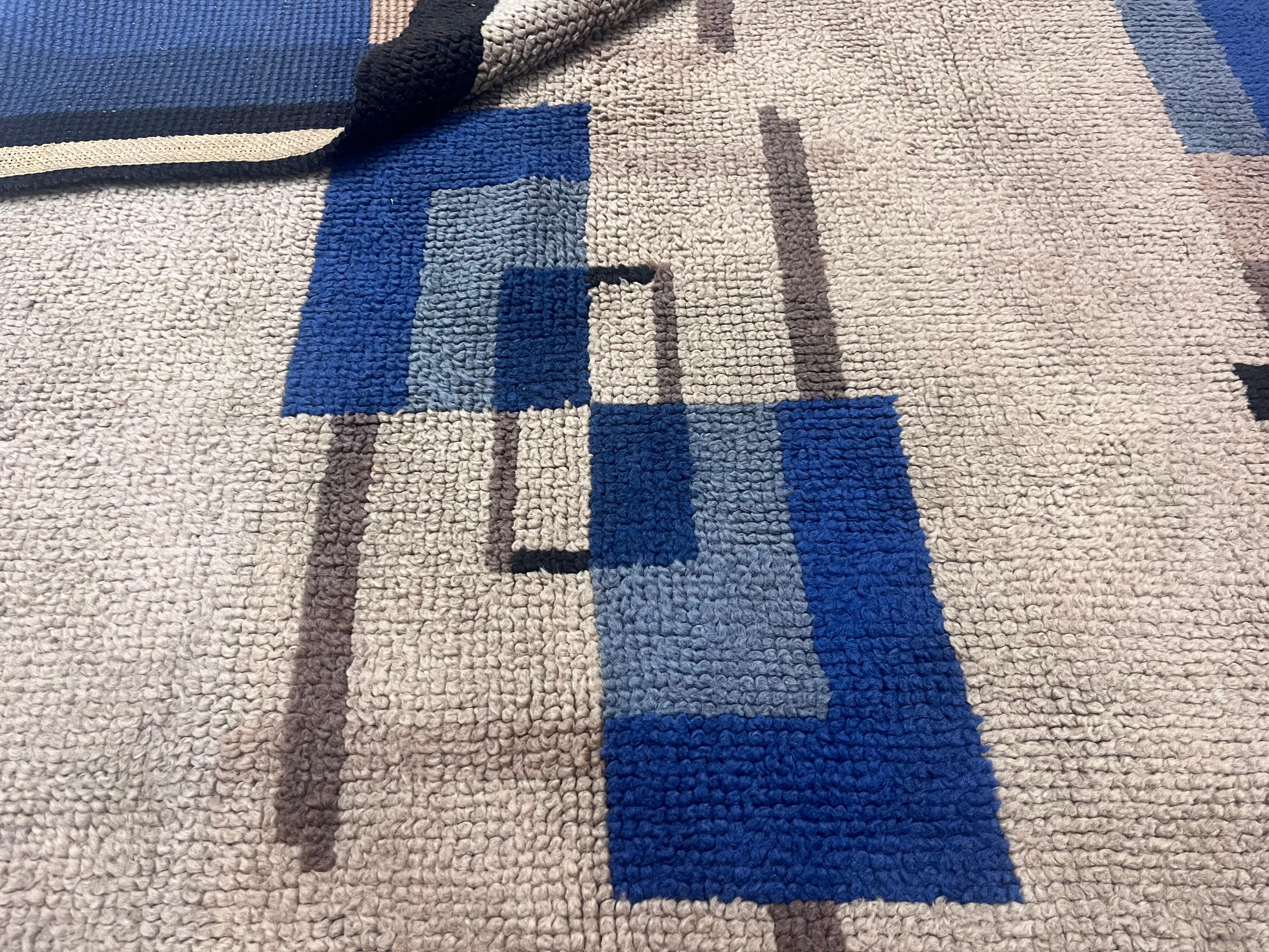 20th Century Fine Mid Century French Wool Rug 4'9