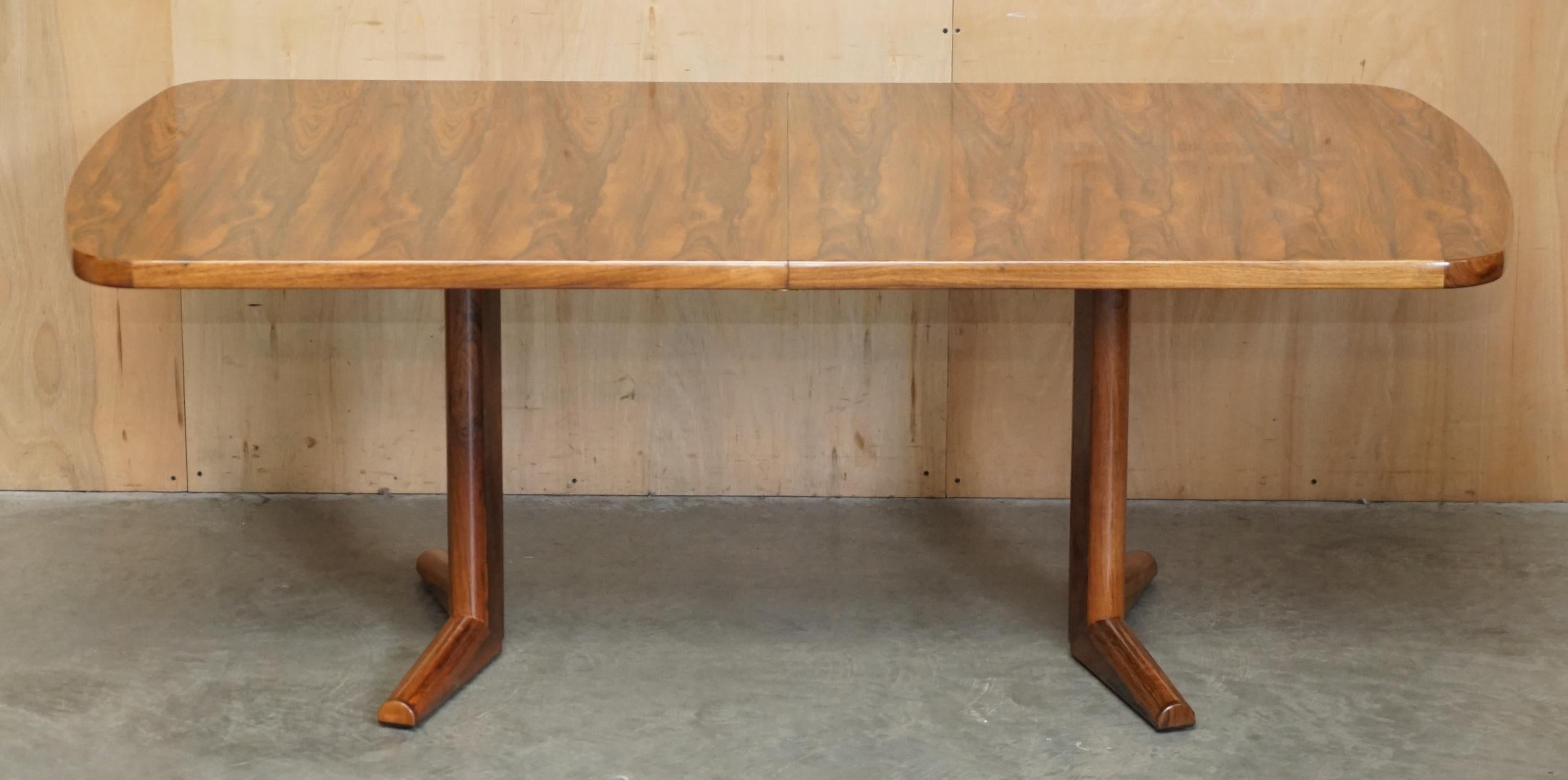 Mid-Century moderno FINE TAVOLO DA DOGANALE ESTENSIBILE IN LEGNO DUREVOLE DEL MEDIO SECOLO MODERNO DEGLI ANNI '70 DI GORDON RUSSELL in vendita