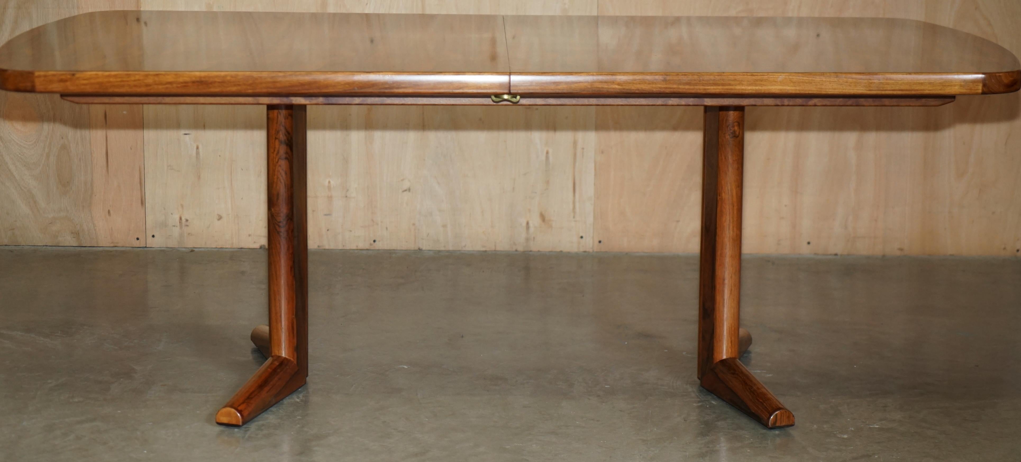 Legno massiccio FINE TAVOLO DA DOGANALE ESTENSIBILE IN LEGNO DUREVOLE DEL MEDIO SECOLO MODERNO DEGLI ANNI '70 DI GORDON RUSSELL in vendita