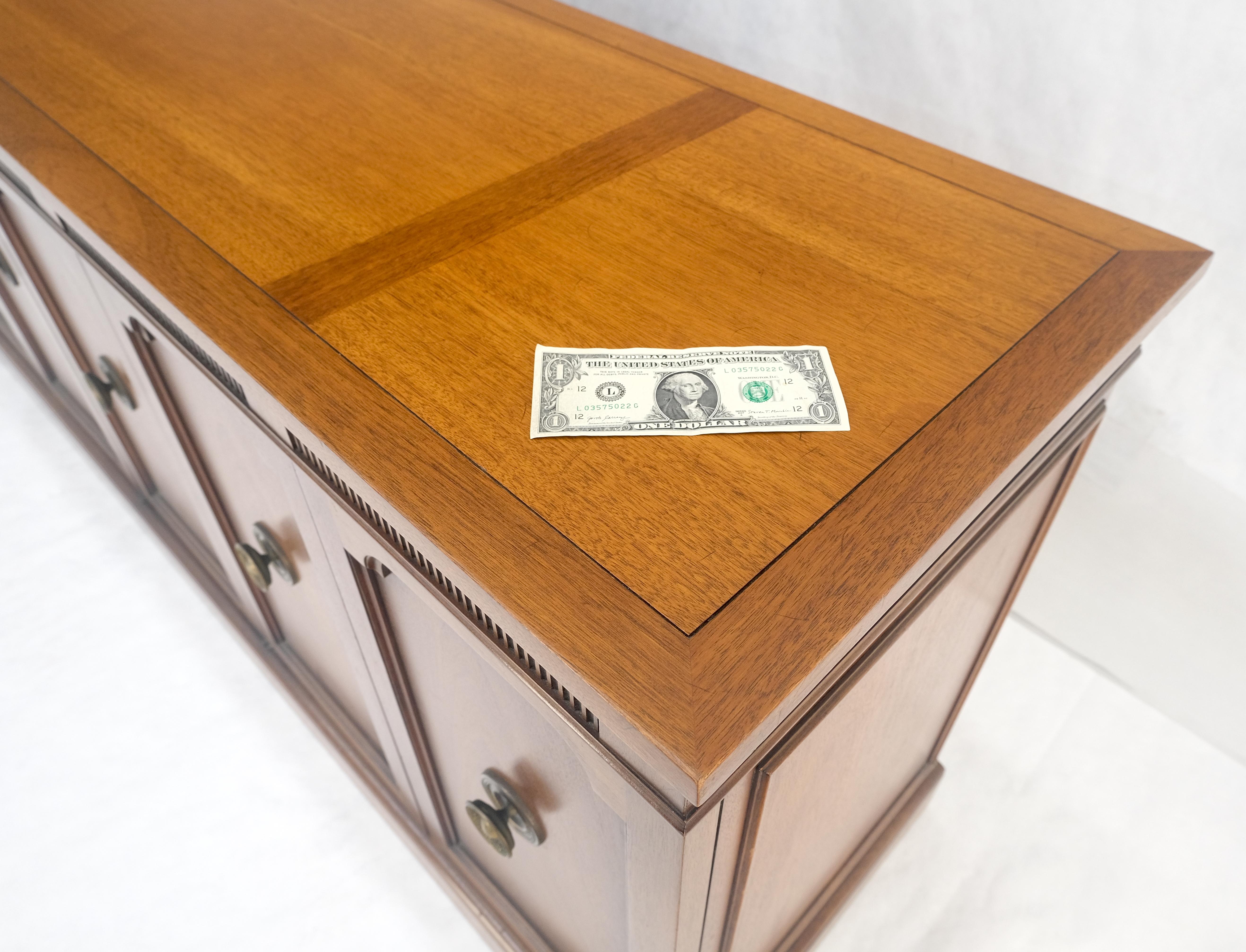 Fine Mid Century Modern Brown Mahogany 5 Porte Cassetti Scomparti Credenza MINT in vendita 2