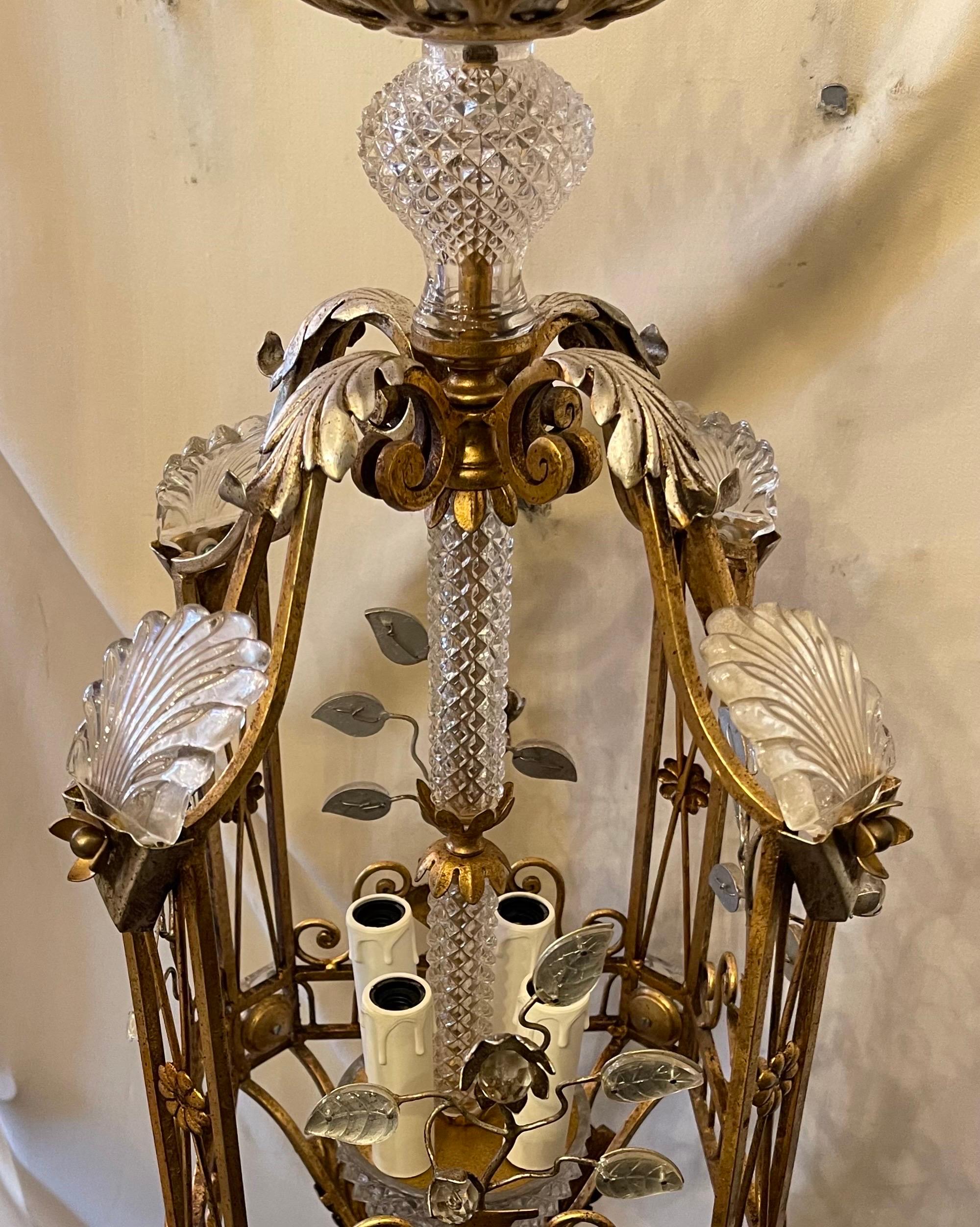 Feine Mid-Century Modern Französisch Baguès Kristall Laterne Pagode Korb Kronleuchter (Vergoldet) im Angebot