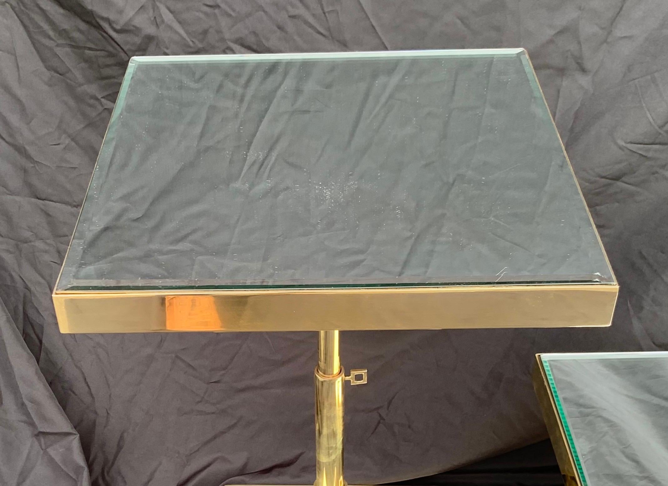 Fine Mid-Century Modern Bronze Beveled Mirror Telescoping Square Side Table In Good Condition In Roslyn, NY