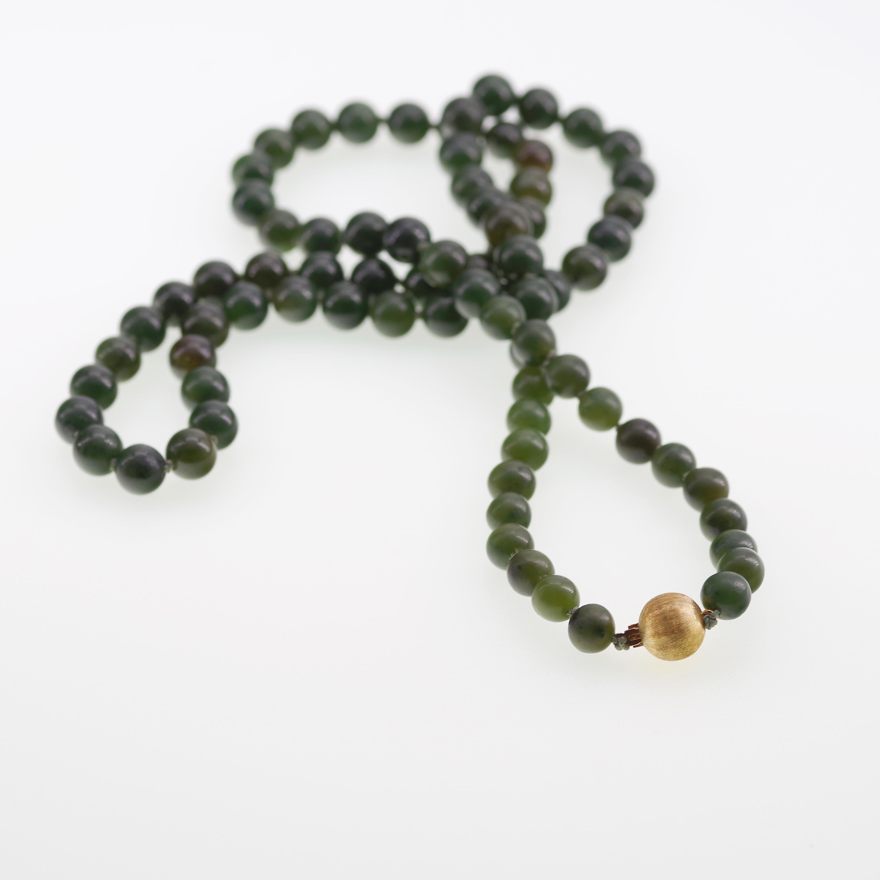 Fine Midcentury Nephrite Jade Necklace 1