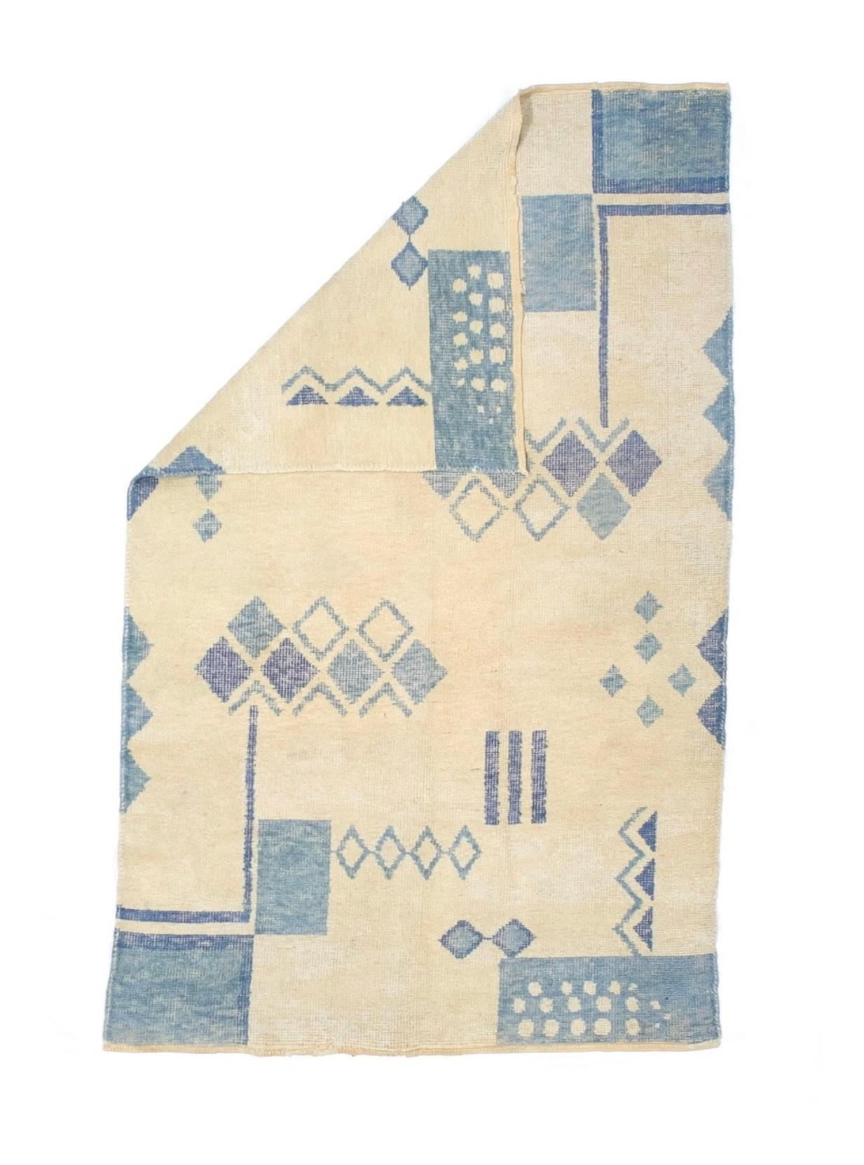Fine Mid Century Scandinavian Rug 4'0