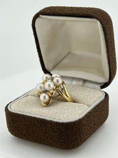 Anillo Retro Hecho a Mano de Oro Amarillo de 14 K con Perla Cultivada Fina (5,5 mm x 6) y Diamante