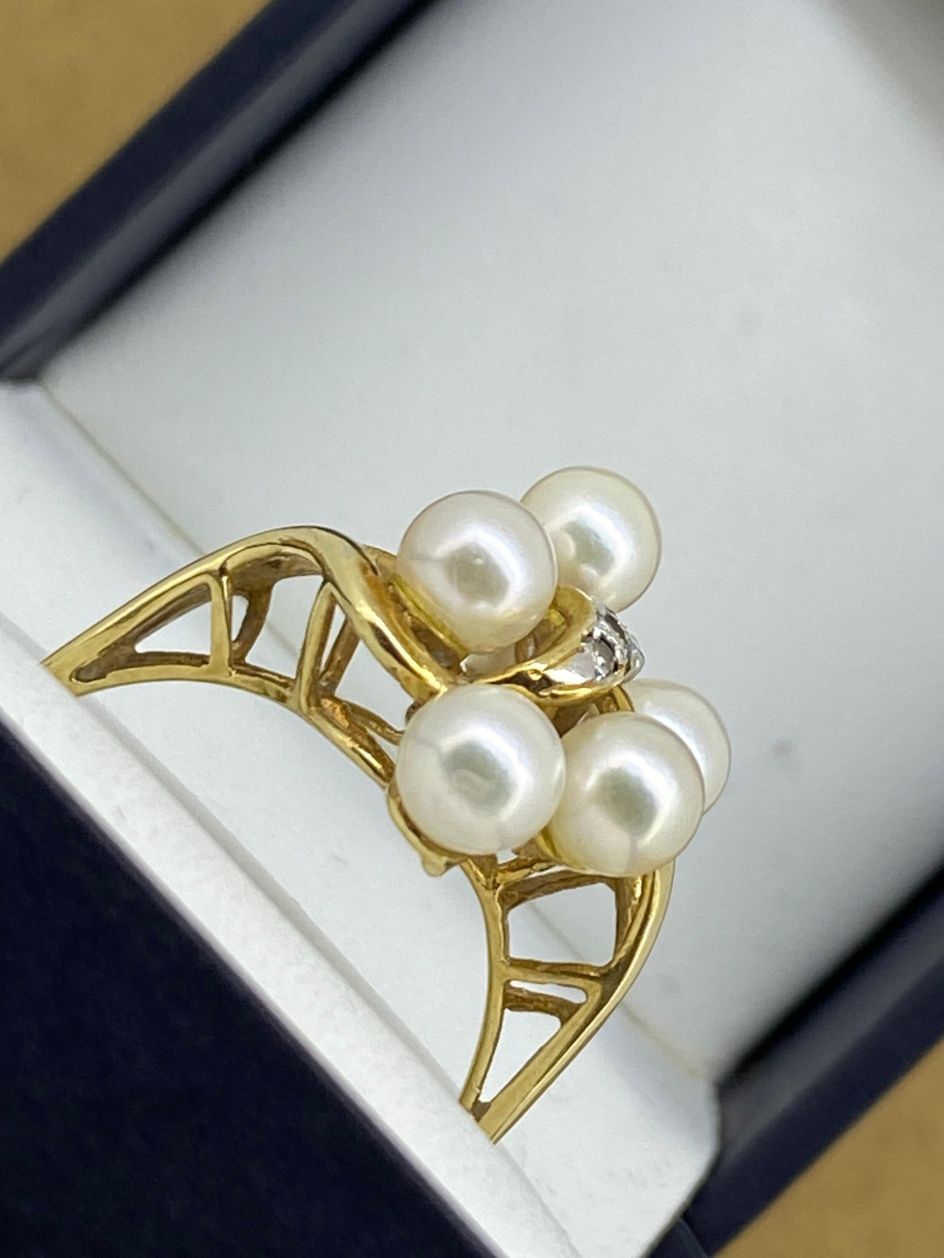 Bague rétro en or jaune 14K avec perles de culture (5.5mm x 6) et diamants faits à la main en vente 2