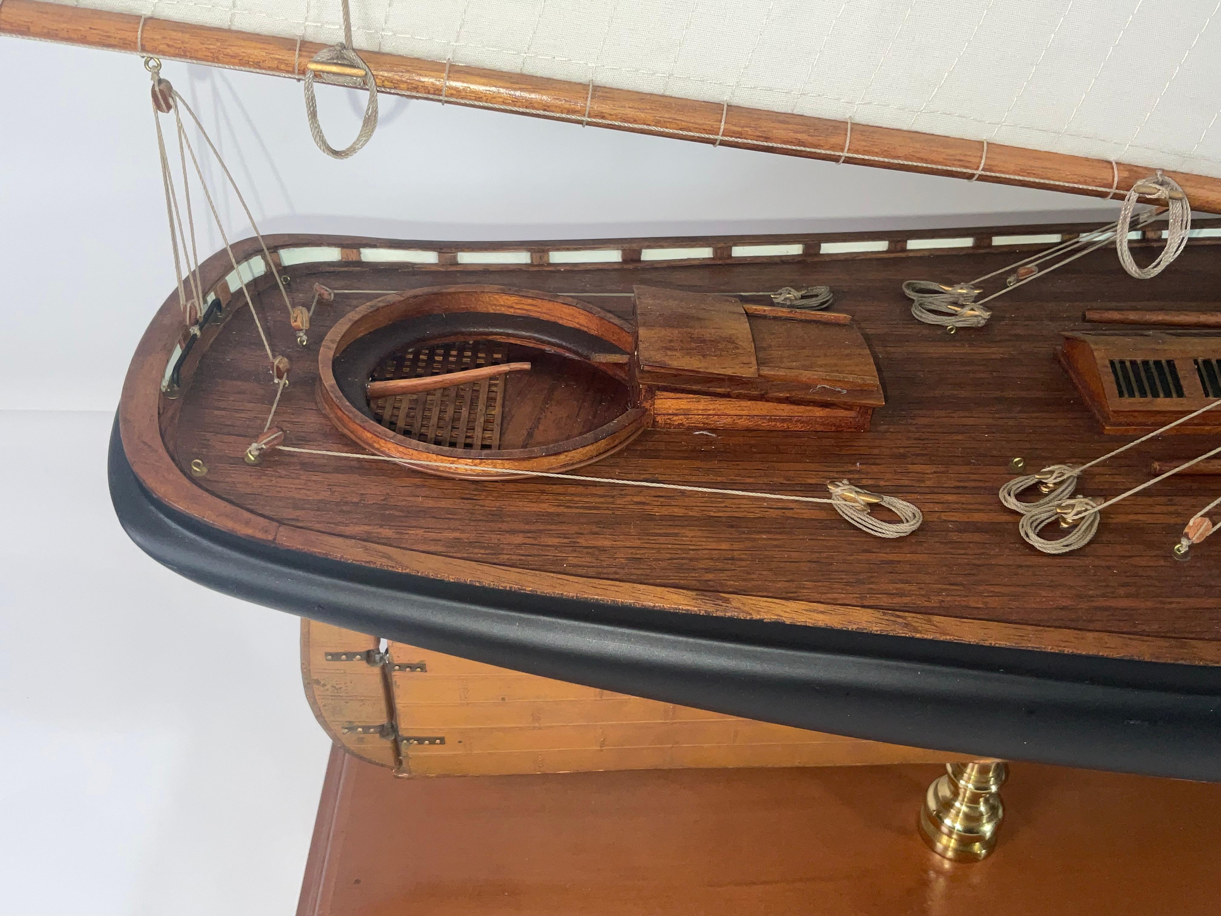 Modèle du yacht Schooner Yacht America en vente 4