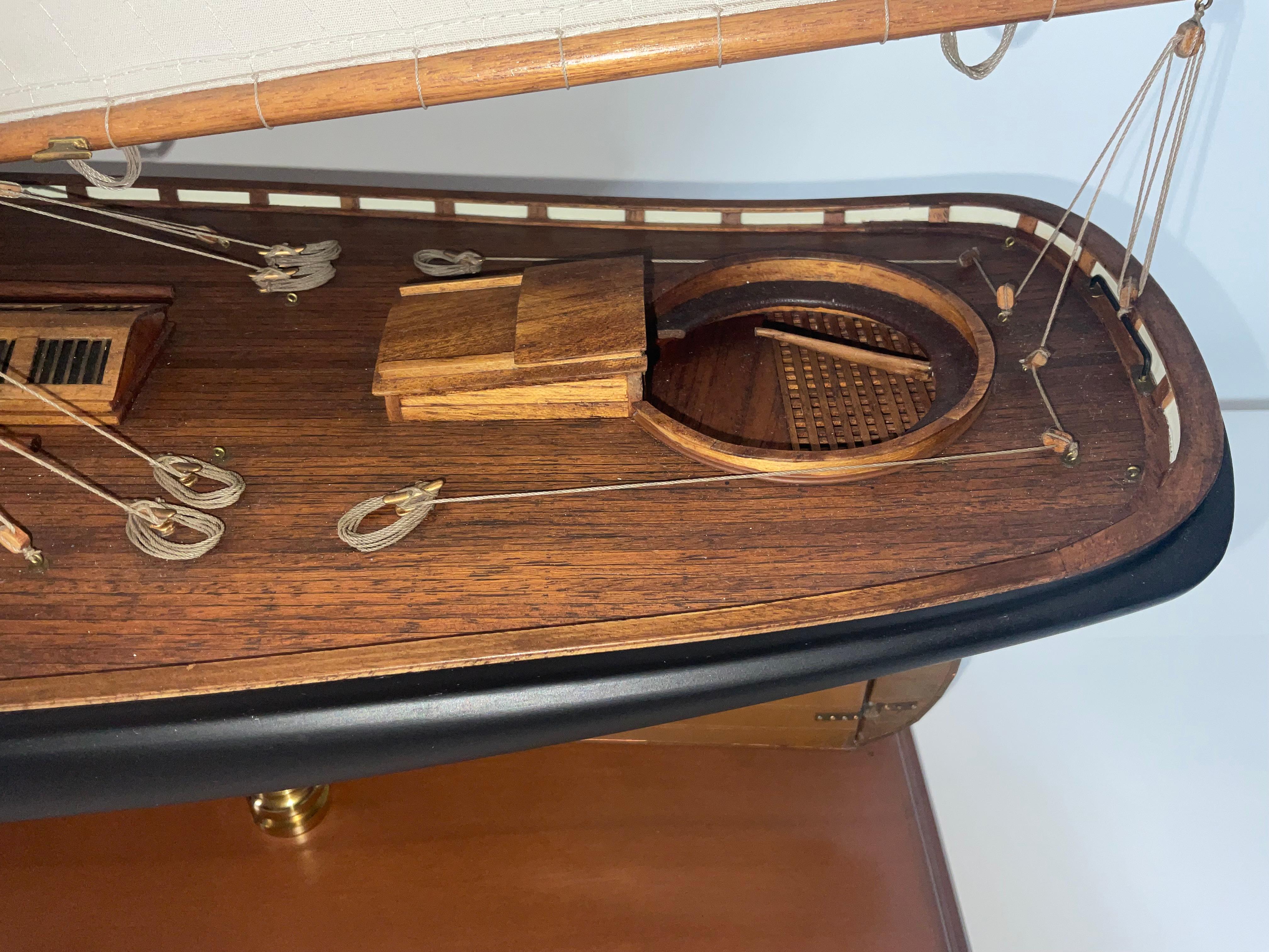 Modèle du yacht Schooner Yacht America en vente 11