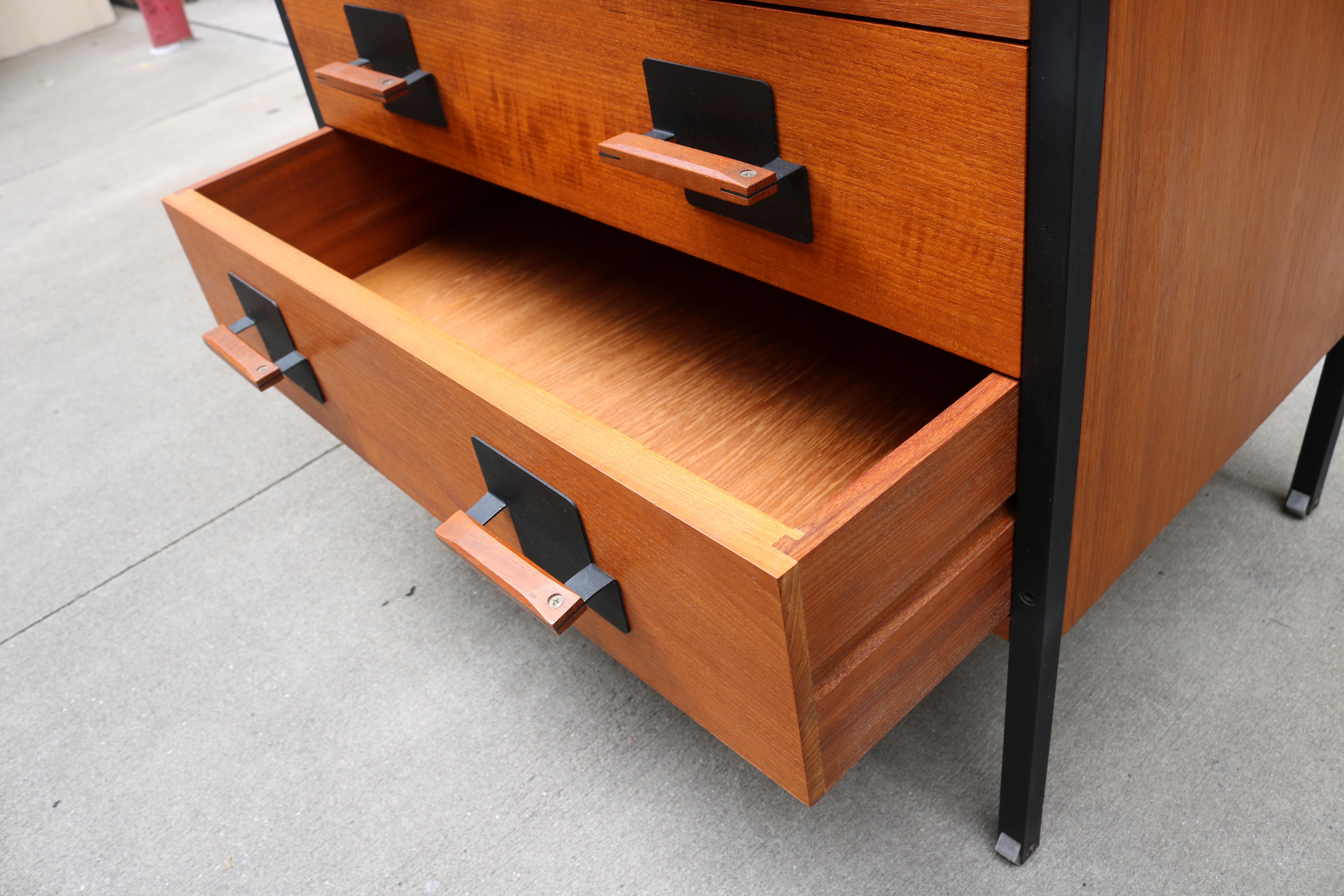 Mid-20th Century Fine Modernist Chest of Drawers by Ico Parisi  For Sale