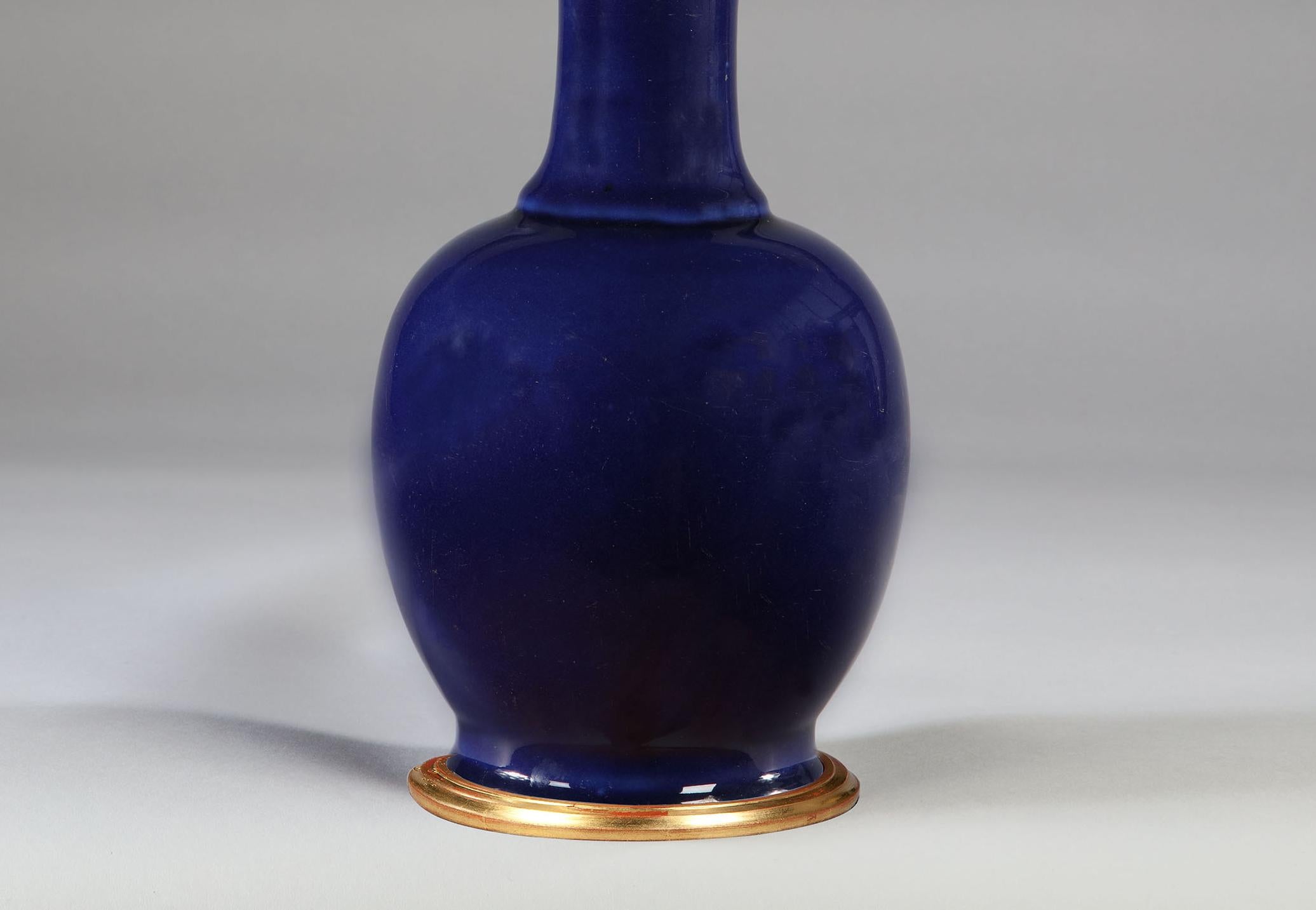 Glazed Fine Monochrome Blue Glaze Vase