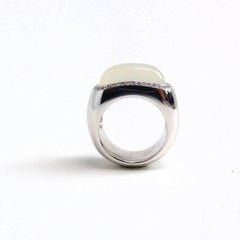 Ring in White Gold with 1 Moonstone Cushion Shape and Diamonds.