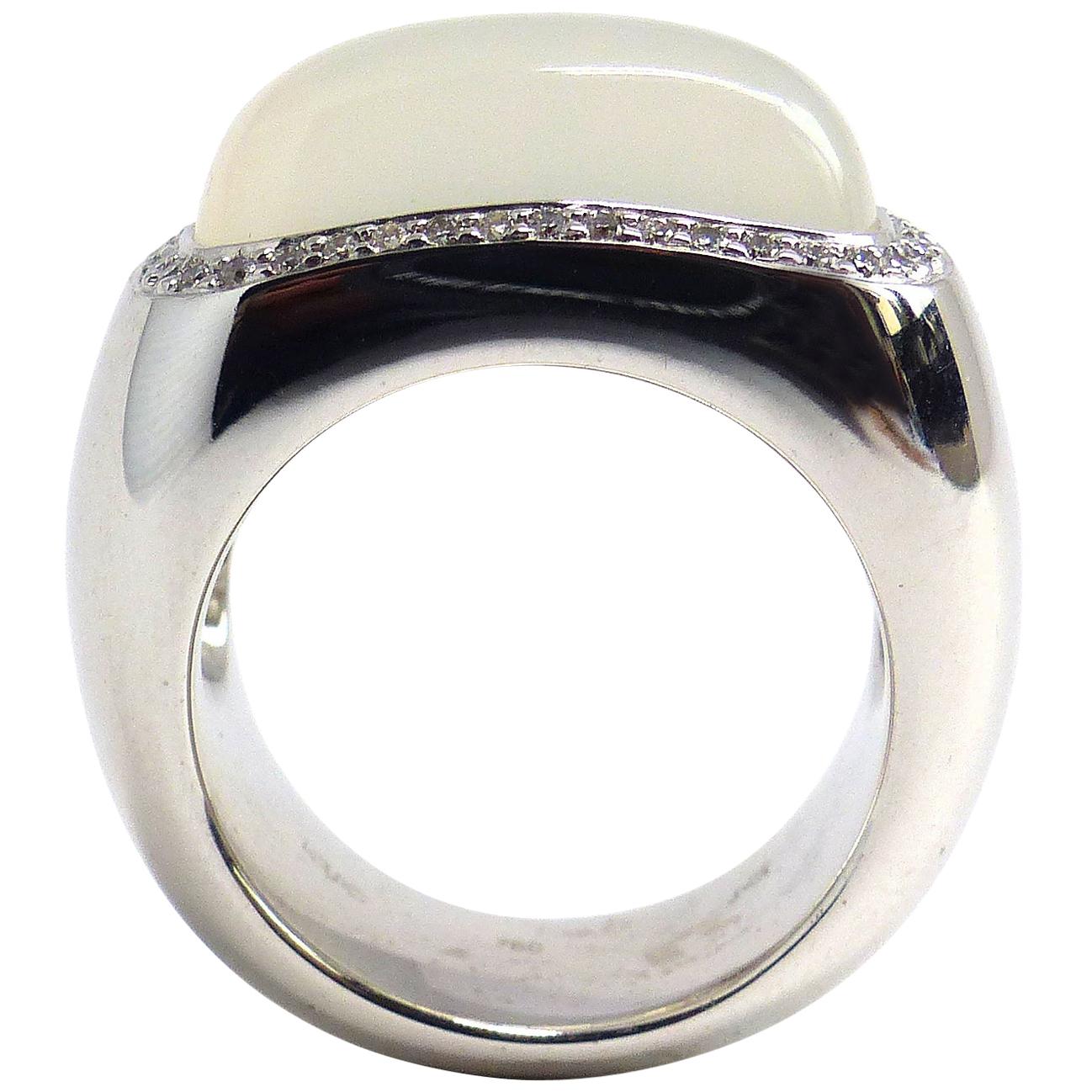 Ring in White Gold with 1 Moonstone Cushion Shape and Diamonds. For Sale