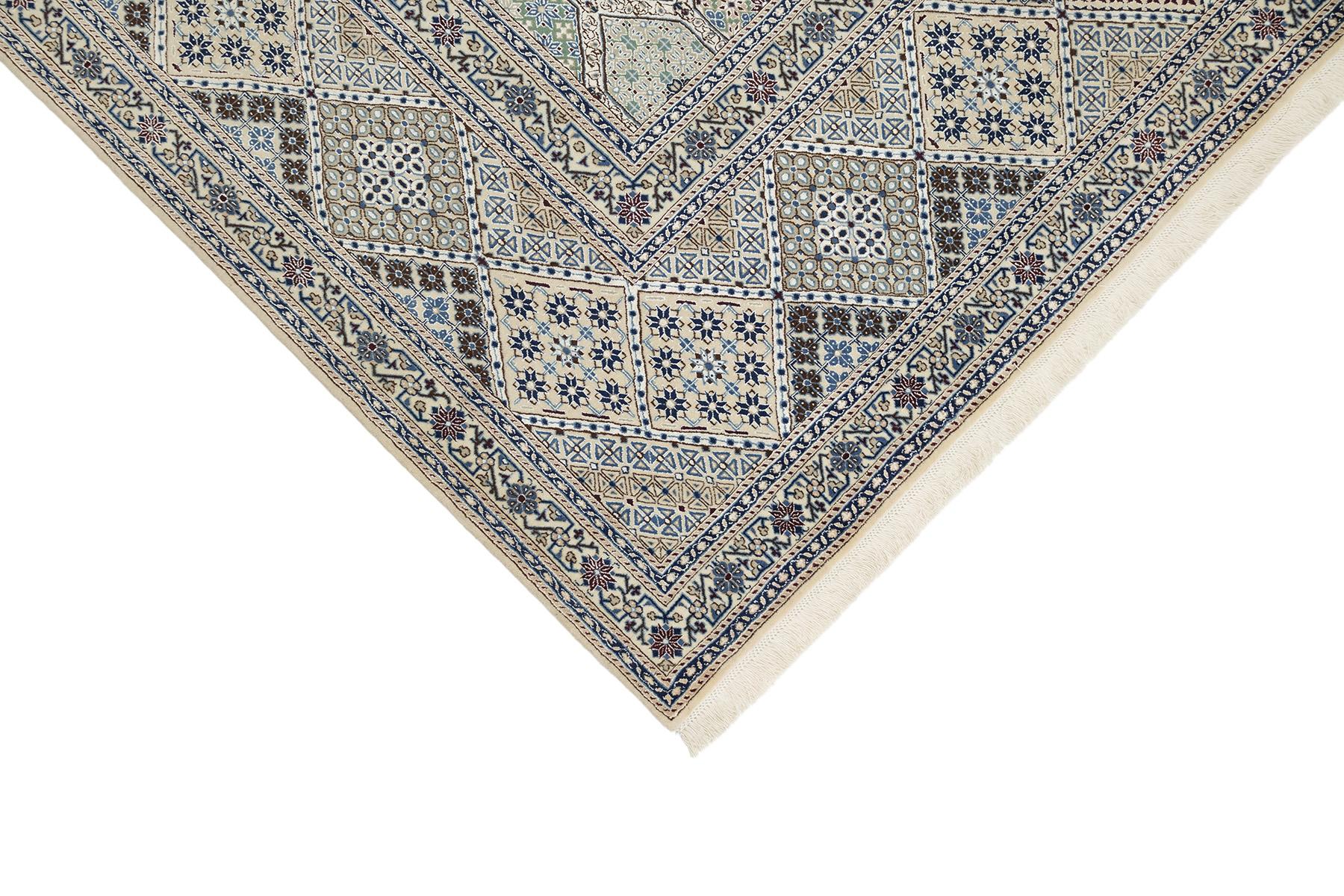Feiner Nain Teppich, handgeknüpft, 13x10 ft - Weiches Blau/Grün und Elfenbein im Zustand „Neu“ im Angebot in North Bergen, NJ
