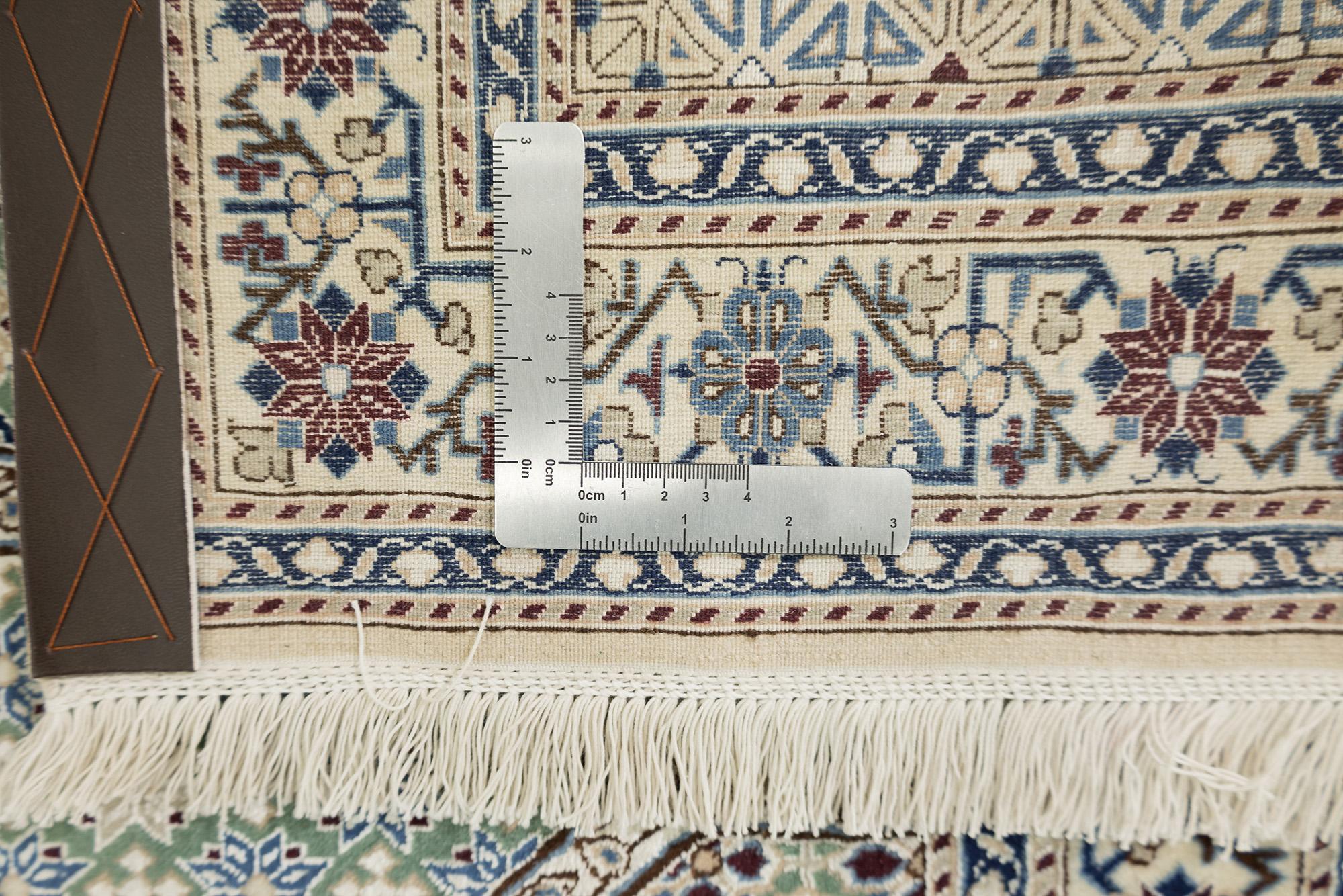 Feiner Nain Teppich, handgeknüpft, 13x10 ft - Weiches Blau/Grün und Elfenbein im Angebot 2