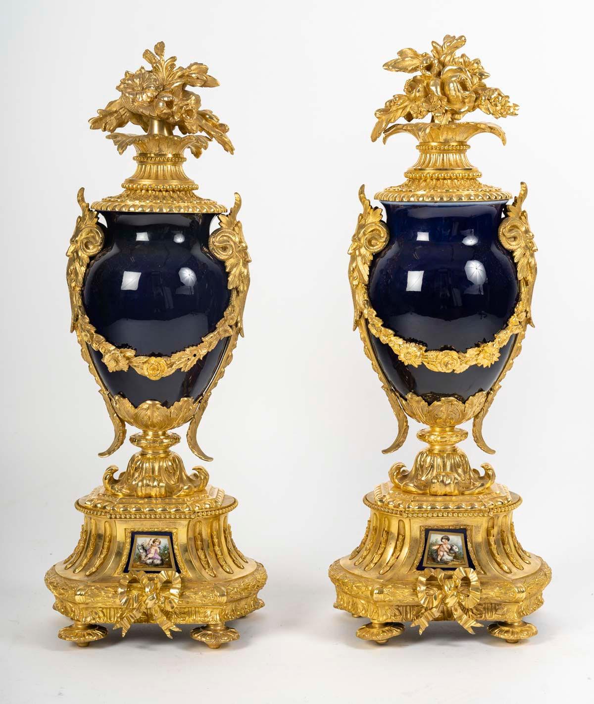 Fine Napoleon III Period Mantel Set, 19th Century. For Sale 5