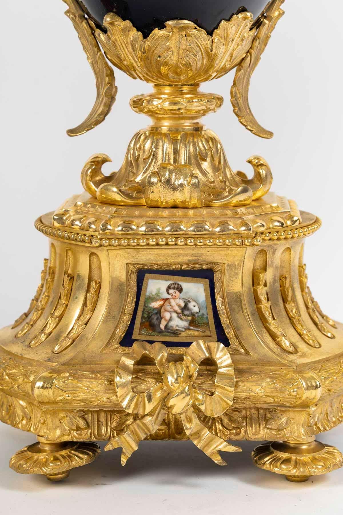 Fine Napoleon III Period Mantel Set, 19th Century. For Sale 8
