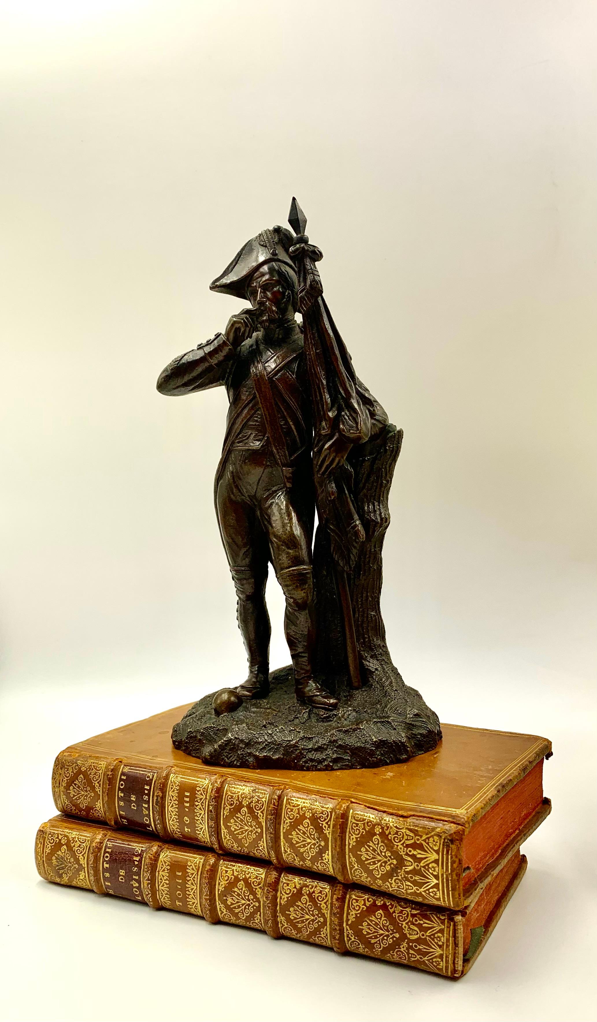 Fine Napoleone Antique French Empire Cabinet Bronze Ufficiale baffi attorcigliati in vendita 3