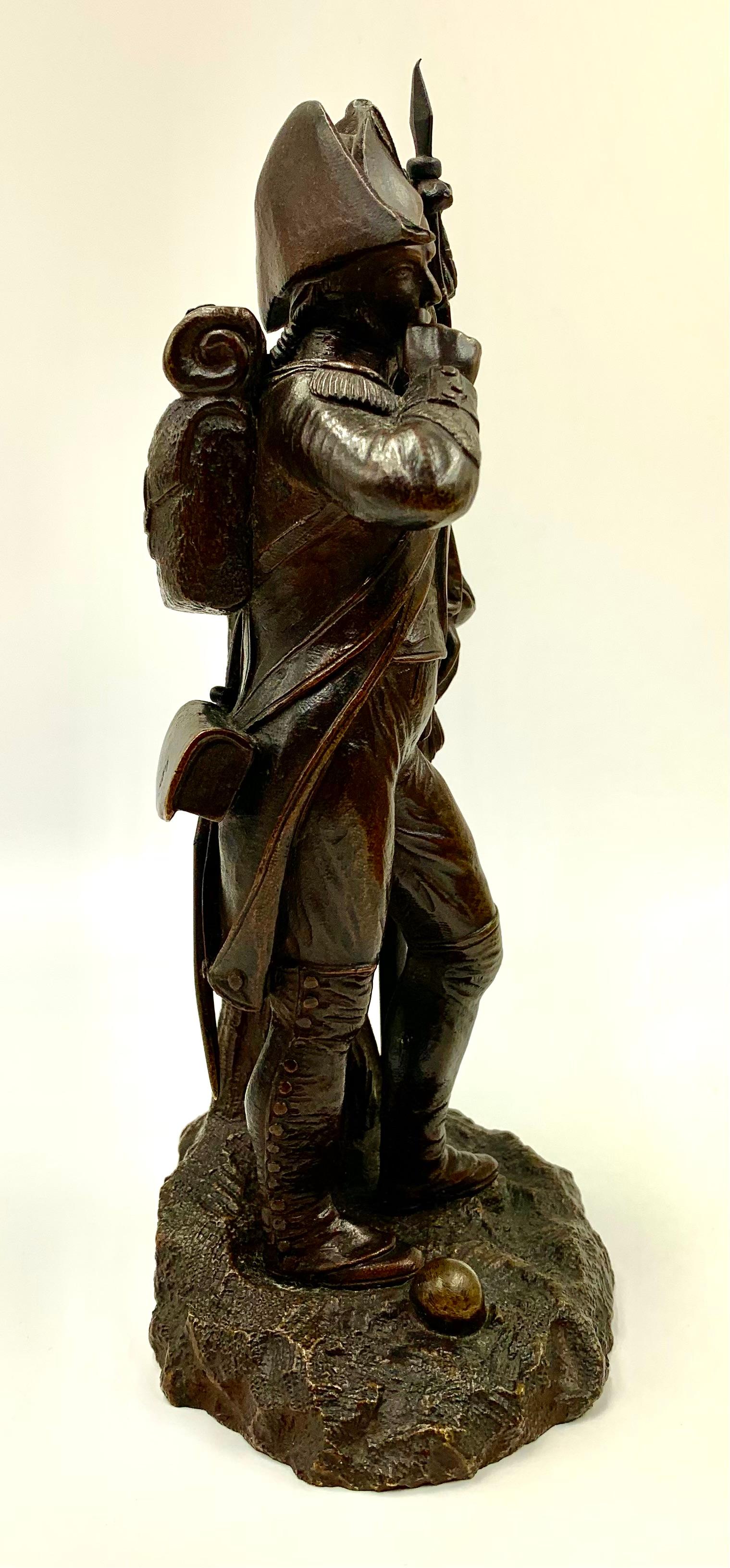 Bronzo Fine Napoleone Antique French Empire Cabinet Bronze Ufficiale baffi attorcigliati in vendita