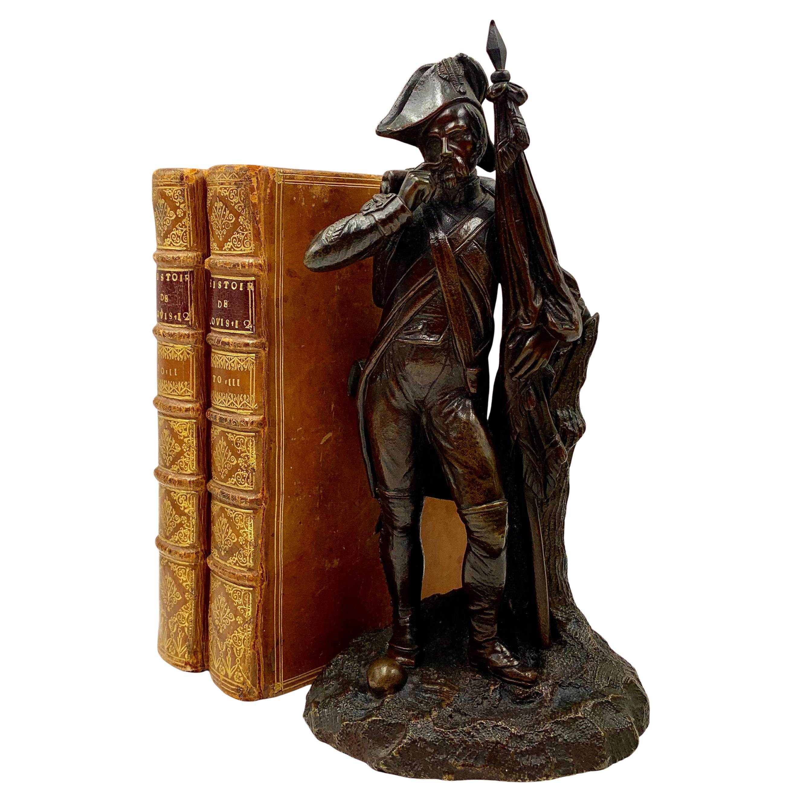 Feiner Napoleonischer antiker französischer Empire-Schrank aus Bronze, Officer Twisting Mustache, gedrehtes Senf