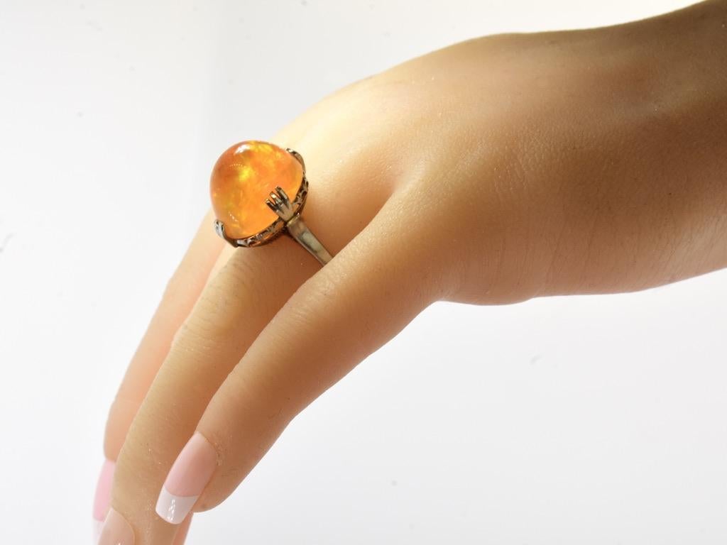 Edwardian Fine Natural 16.4 ct. Fire Opal and Platinum Antique Ring, c. 1915. For Sale