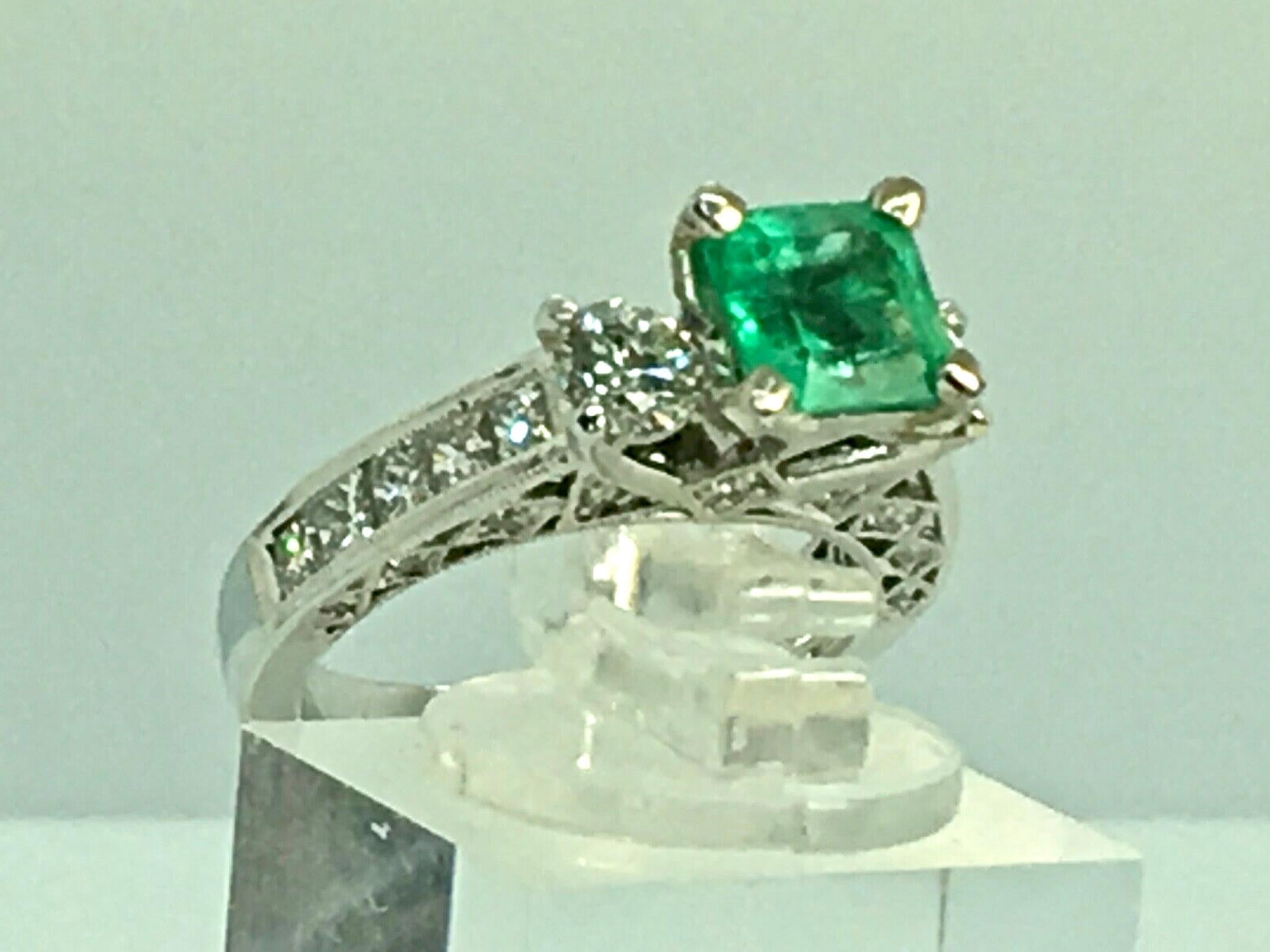 natural emerald engagement rings