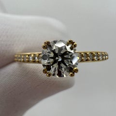 Fine Natural Round Cut White Diamond 18k Yellow Gold Solitaire Accent Ring