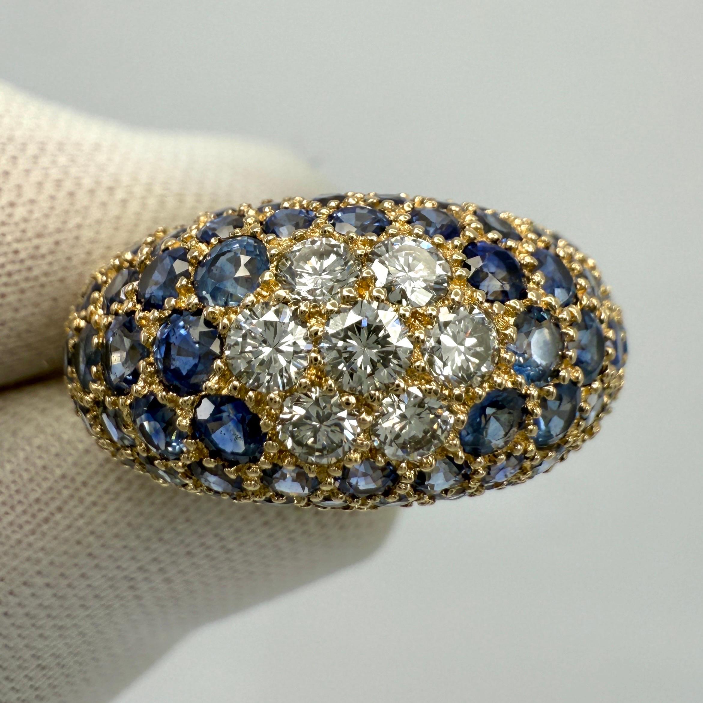 Raffinato anello a cupola in oro giallo 18 carati con zaffiro naturale e pavé di diamanti a taglio rotondo in vendita 1