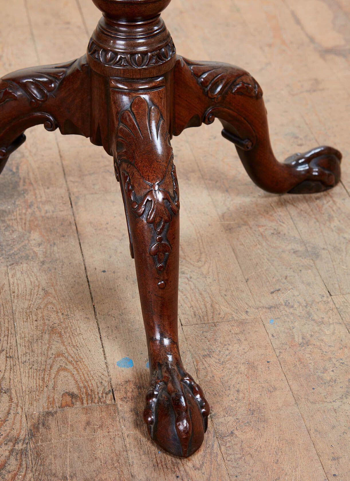 Mid-18th Century Fine Near Pair of Georgian Padouk Fretwork Gallery Tables For Sale