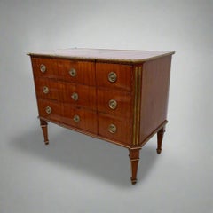 Fine Neoclassical Chest of Drawers
