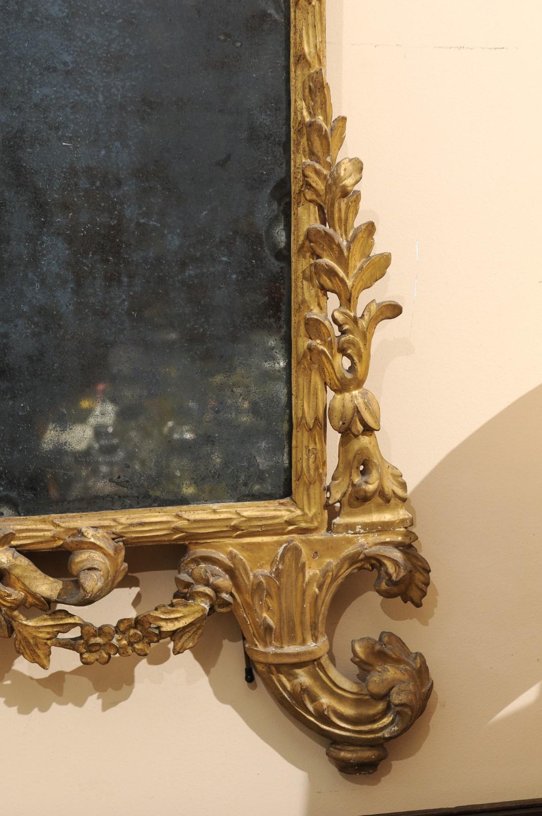 Miroir néoclassique italien en bois doré sculpté en forme de dauphin:: vers 1780 1