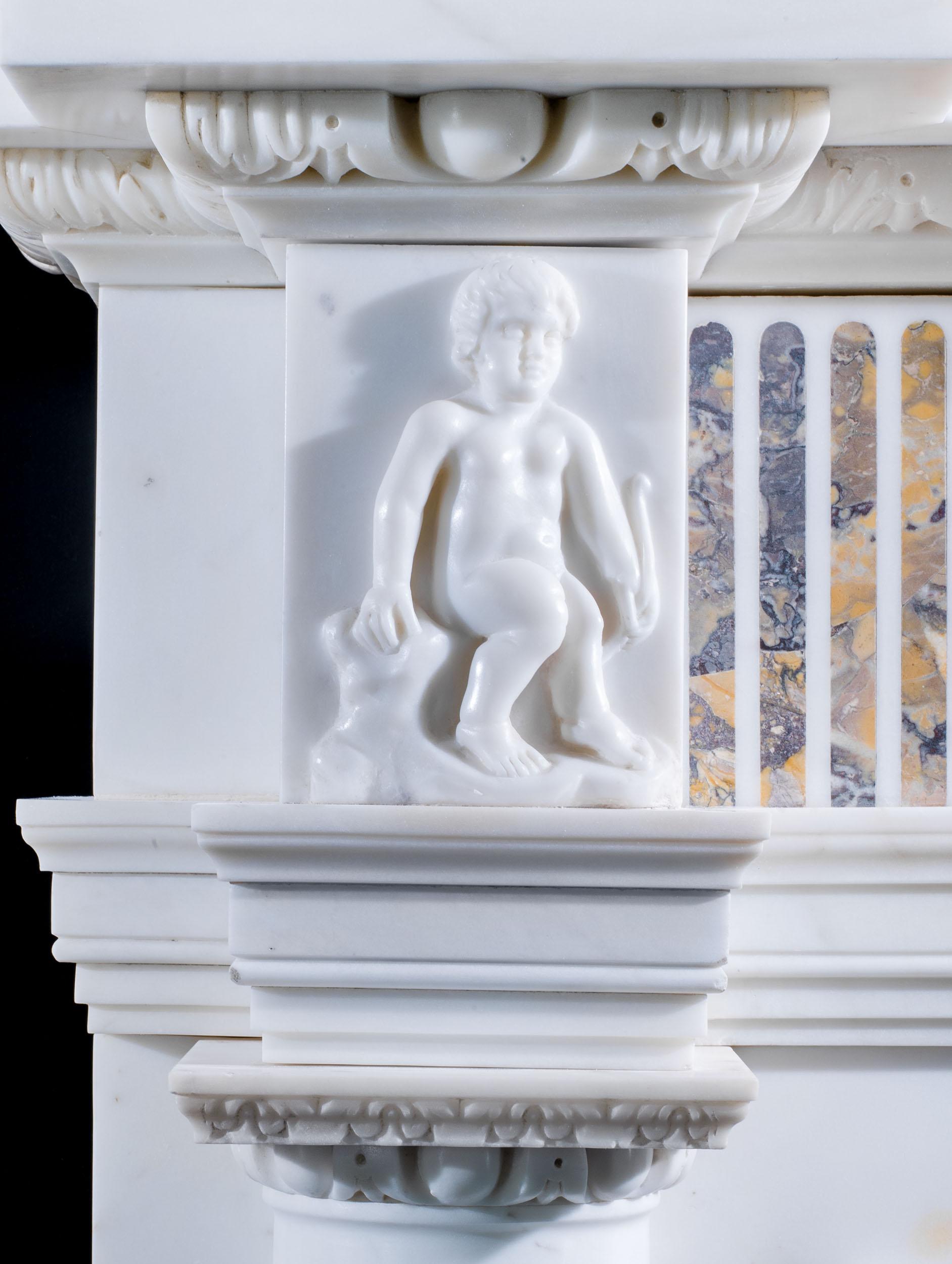 Feine klassizistische Siena Intarsienkaminfigur (Englisch) im Angebot