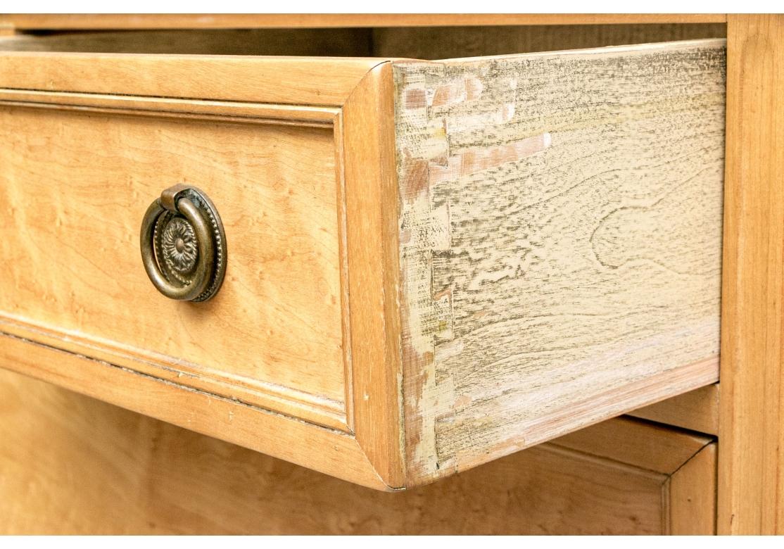 Ottone Fine cassapanca in stile neoclassico in betulla in vendita