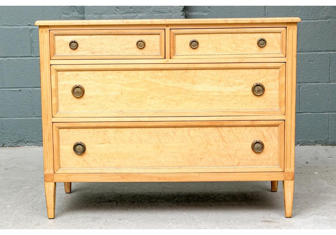 Fine cassapanca in stile neoclassico in betulla in vendita 2