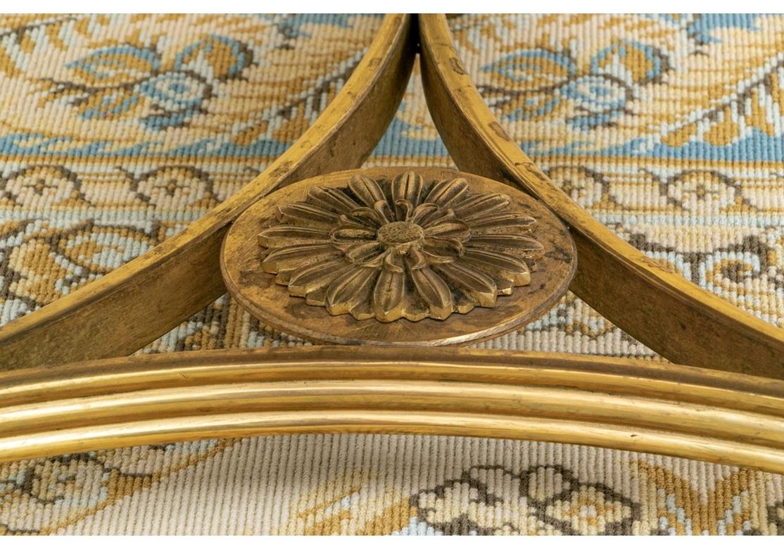 Gueridon im neoklassischen Stil, gestaffelte Dore-Bronze-Marmorplatte im Angebot 9