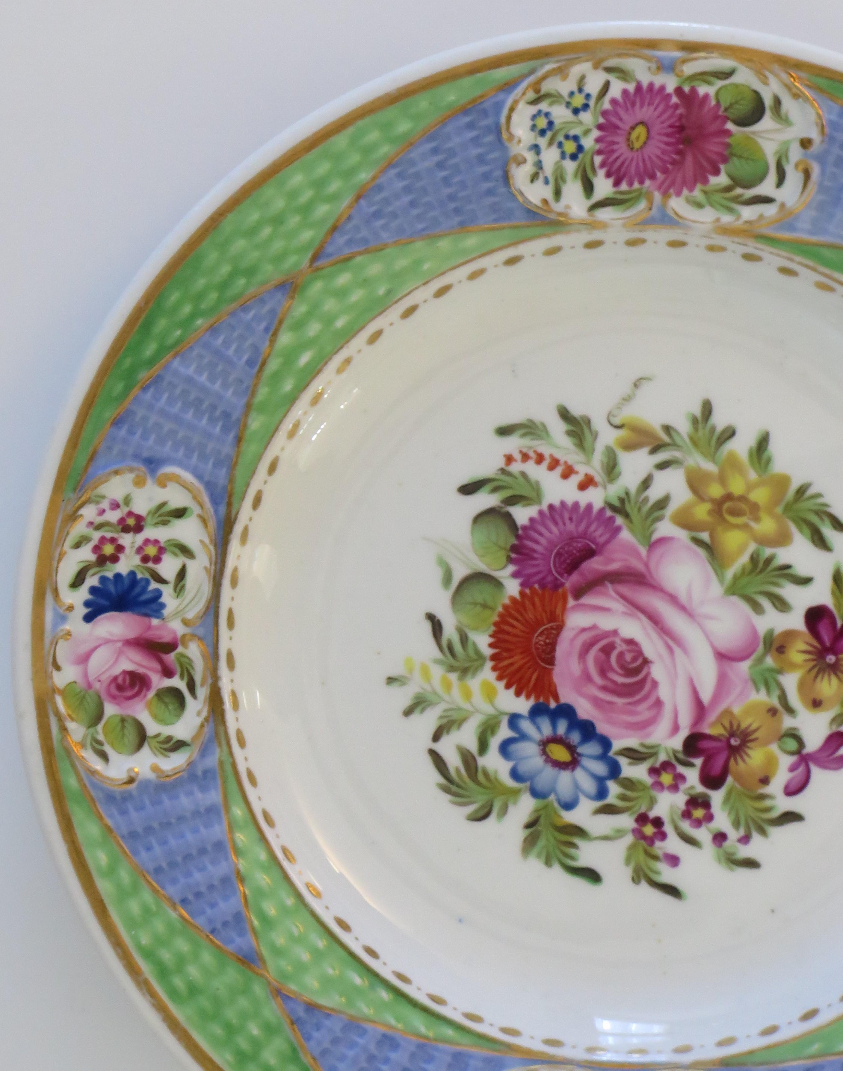 Plato fino de porcelana Newhall Pintado a mano Patrón 2050, Georgiano circa 1820 Glaseado en venta