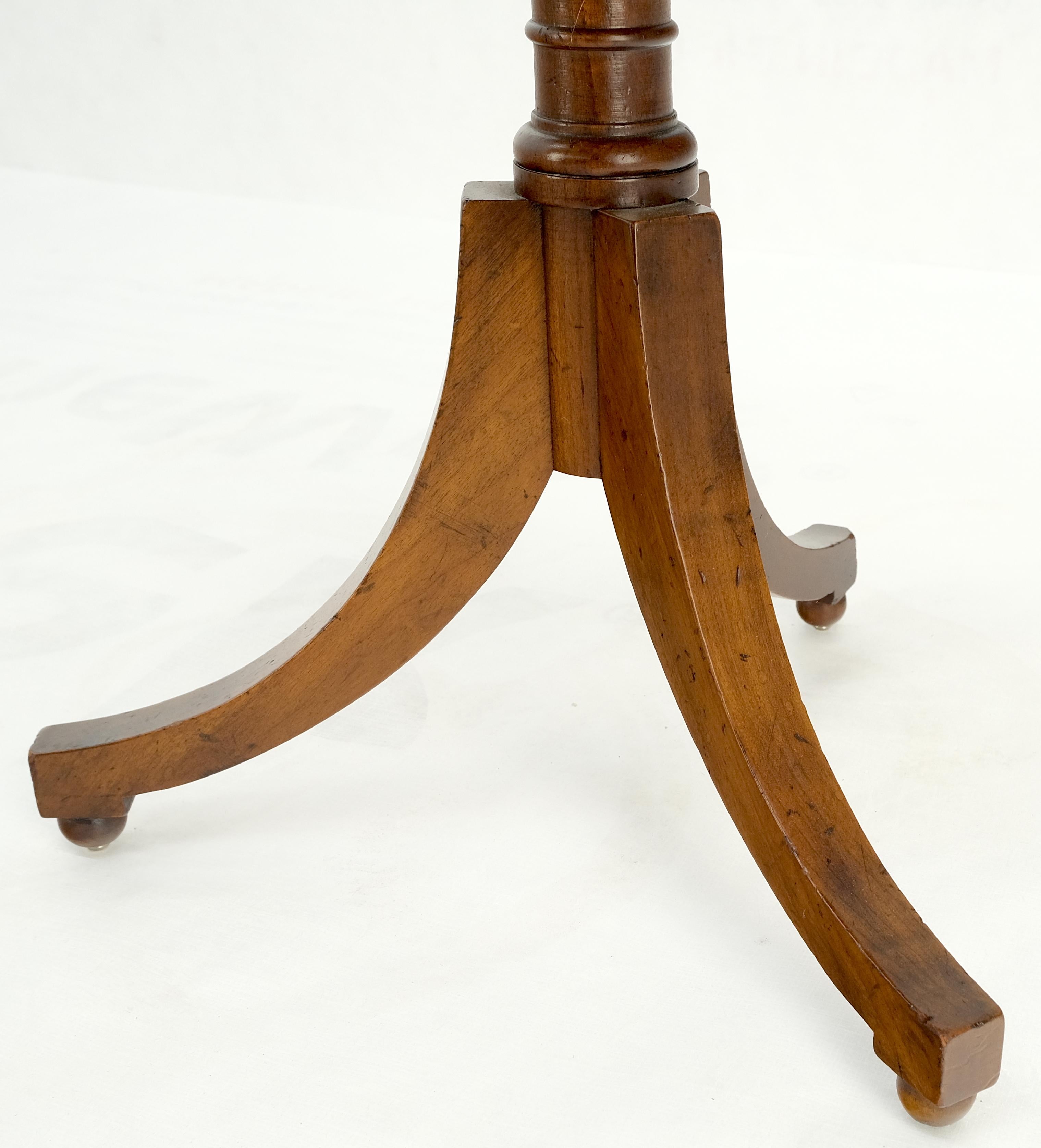 Fine Octagonal Shape Banded Burl Wood Tripod Base Occasional Table Stand Mint! In Good Condition In Rockaway, NJ