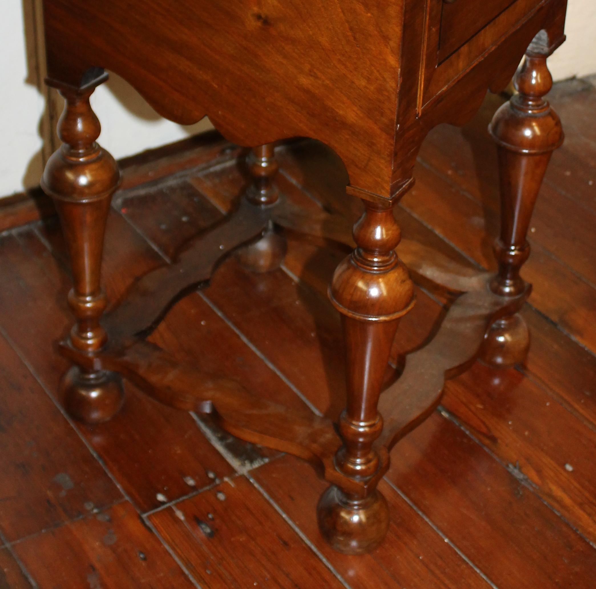 Fine Old English Burr Walnut Wm. & Mary Style Bed/Chair Side Table, Heal and Son 7