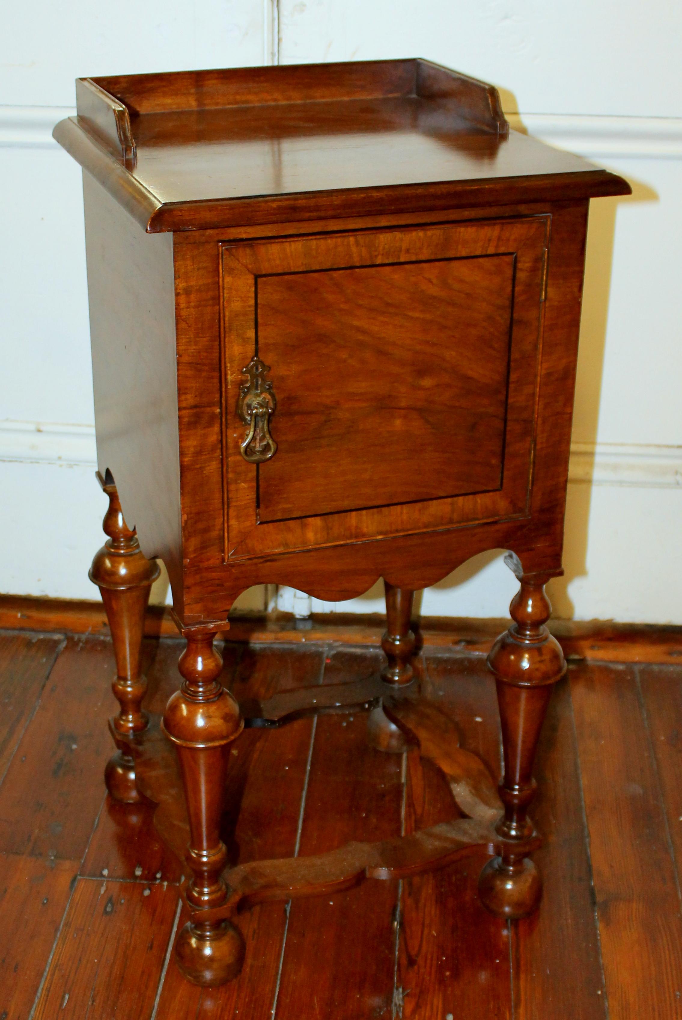 William and Mary Fine Old English Burr Walnut Wm. & Mary Style Bed/Chair Side Table, Heal and Son