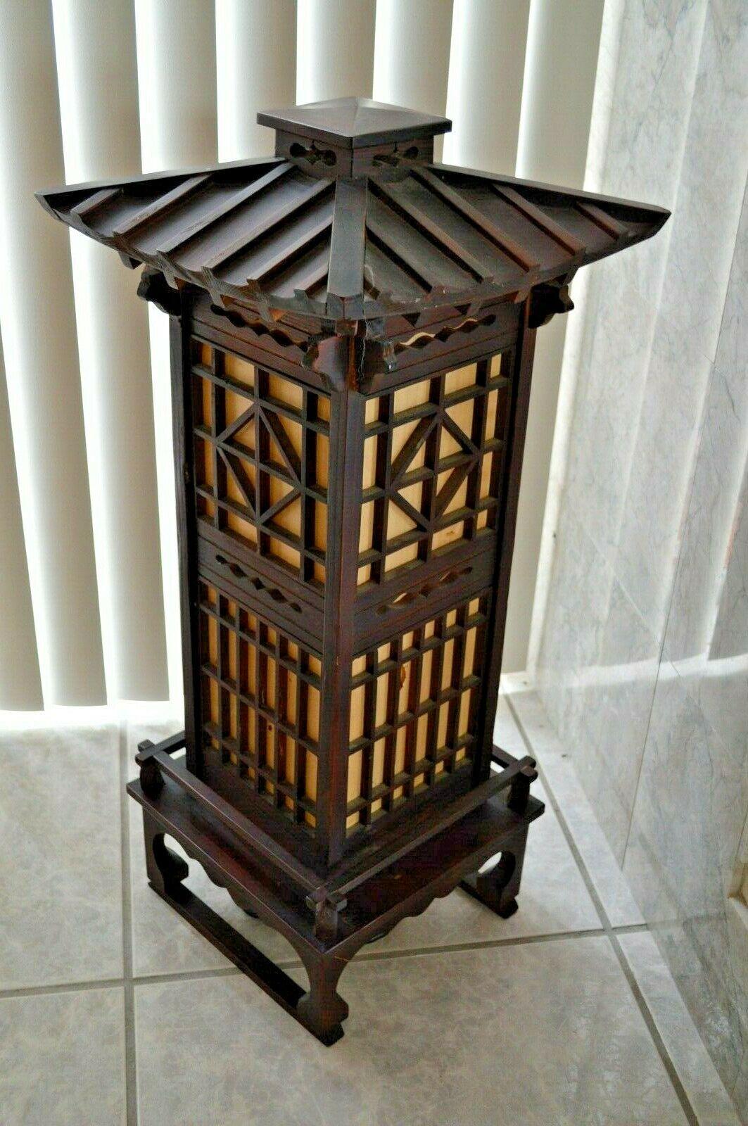 A charming accent

This fine old Japanese wooden Shoji light floor lamp would look wonderful in an interior. Its warm dark patinated wood from good age is welcoming. It is immediately usable. 

It is a well preserved with it's original wood
