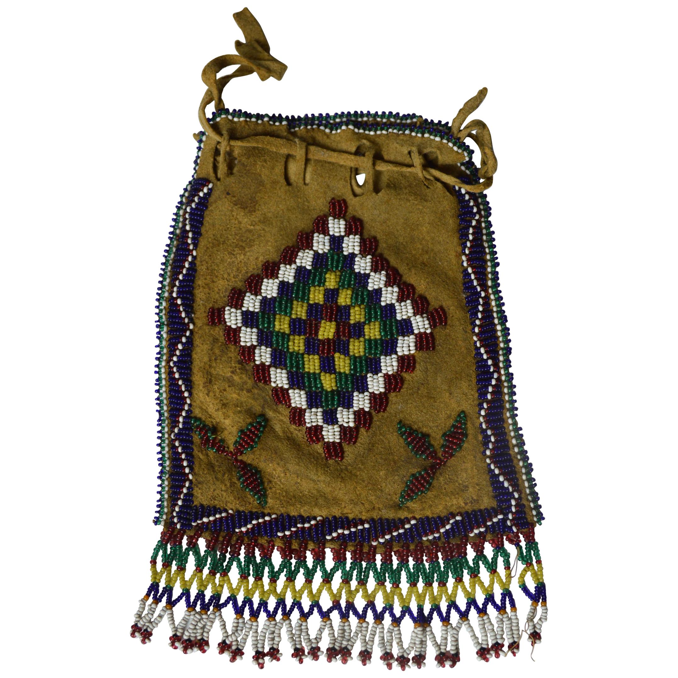 Fine Old Native American Indian Apache Beaded Bag For Sale
