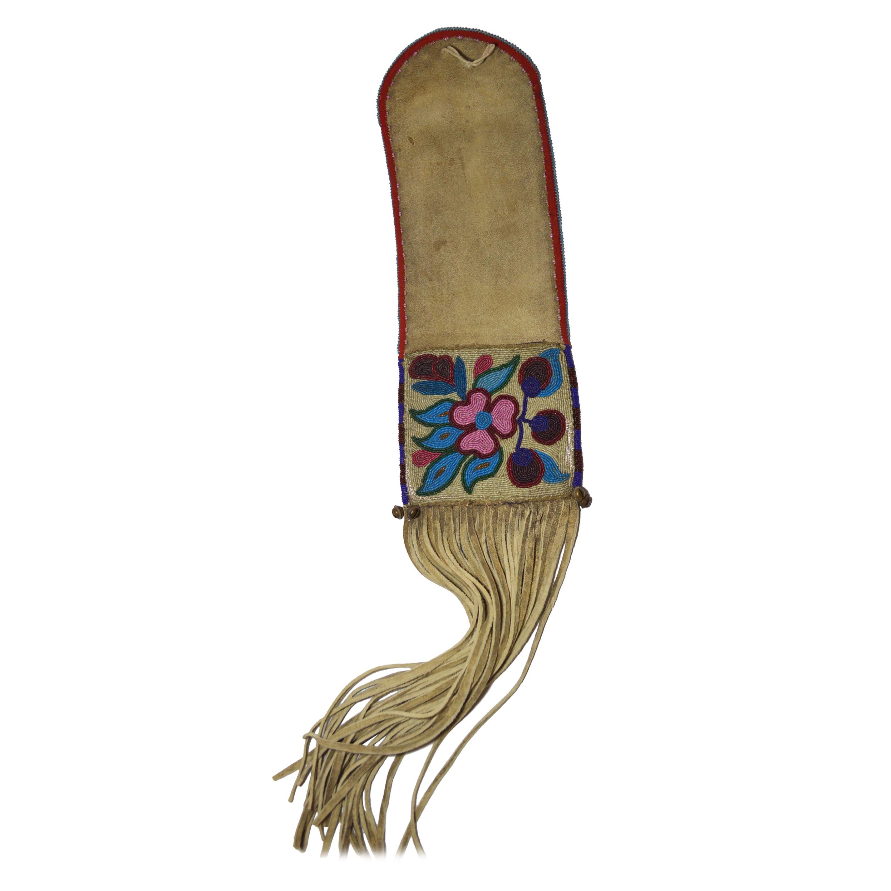 Fine Old Native American Ojibwe Beaded Pipe bag