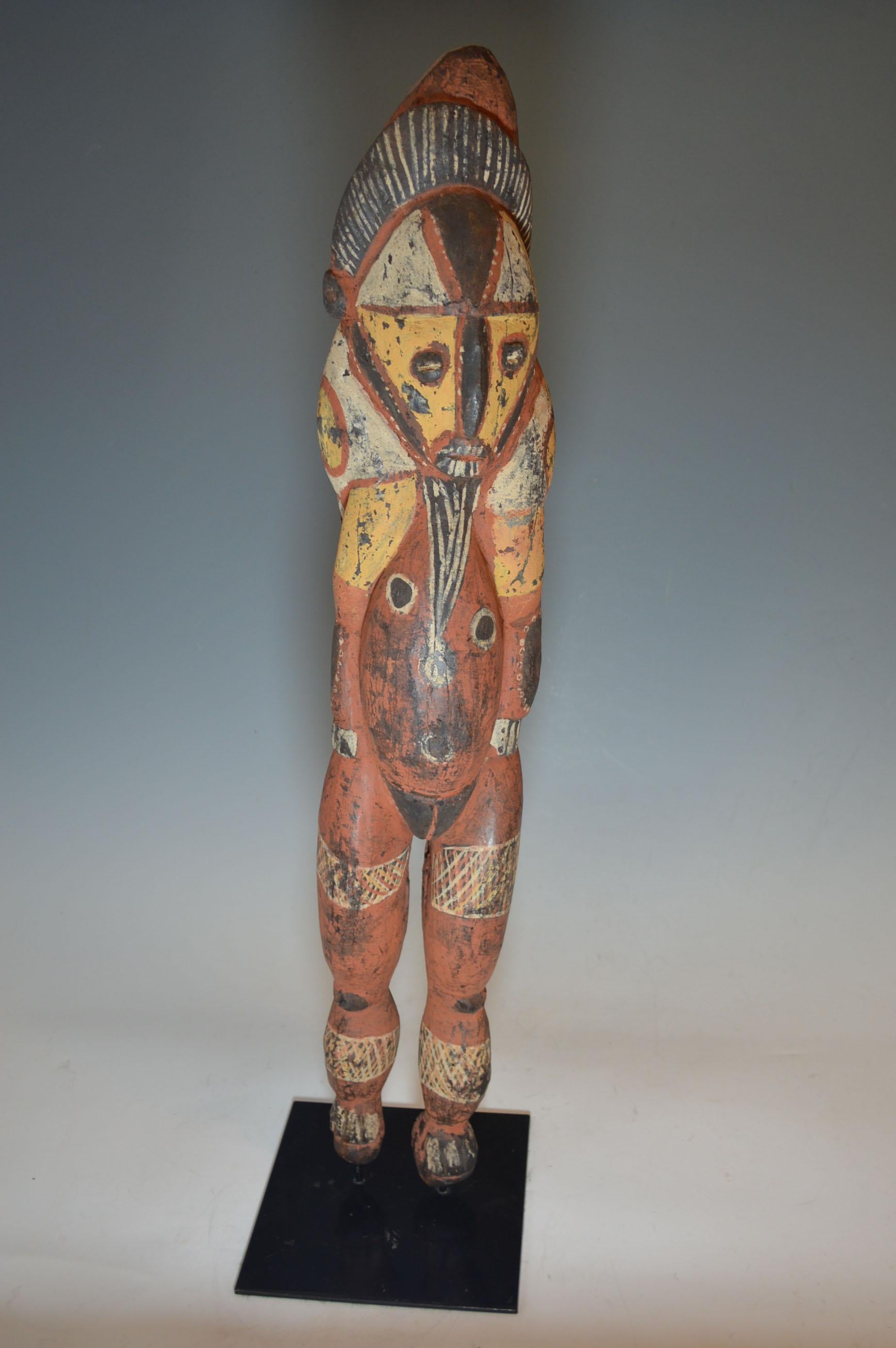 A fine Ambelam figure
Mapric river Papua new Guinea
Carved heavy hard wood with yellow, red, white and black paint, 82 cm high,
Provenance: Ex collection of Mrs Douglas Carnegie,
Acquired Christie's South Kensington ,
Tribal Art, 7 March