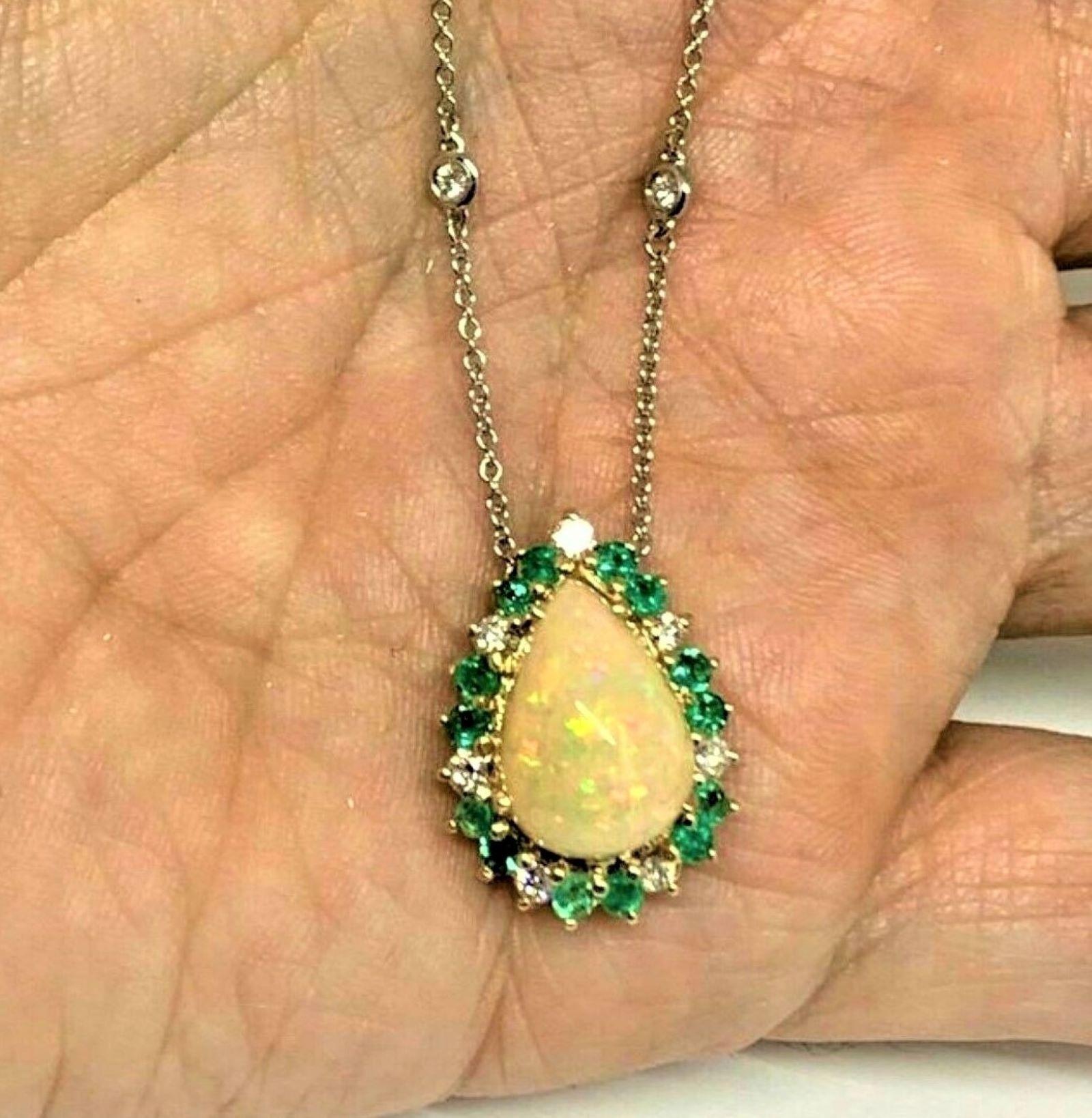 Fine Opal Diamond and Emerald 14 Karat 8.57 Carat Necklace Certified In New Condition In Brooklyn, NY