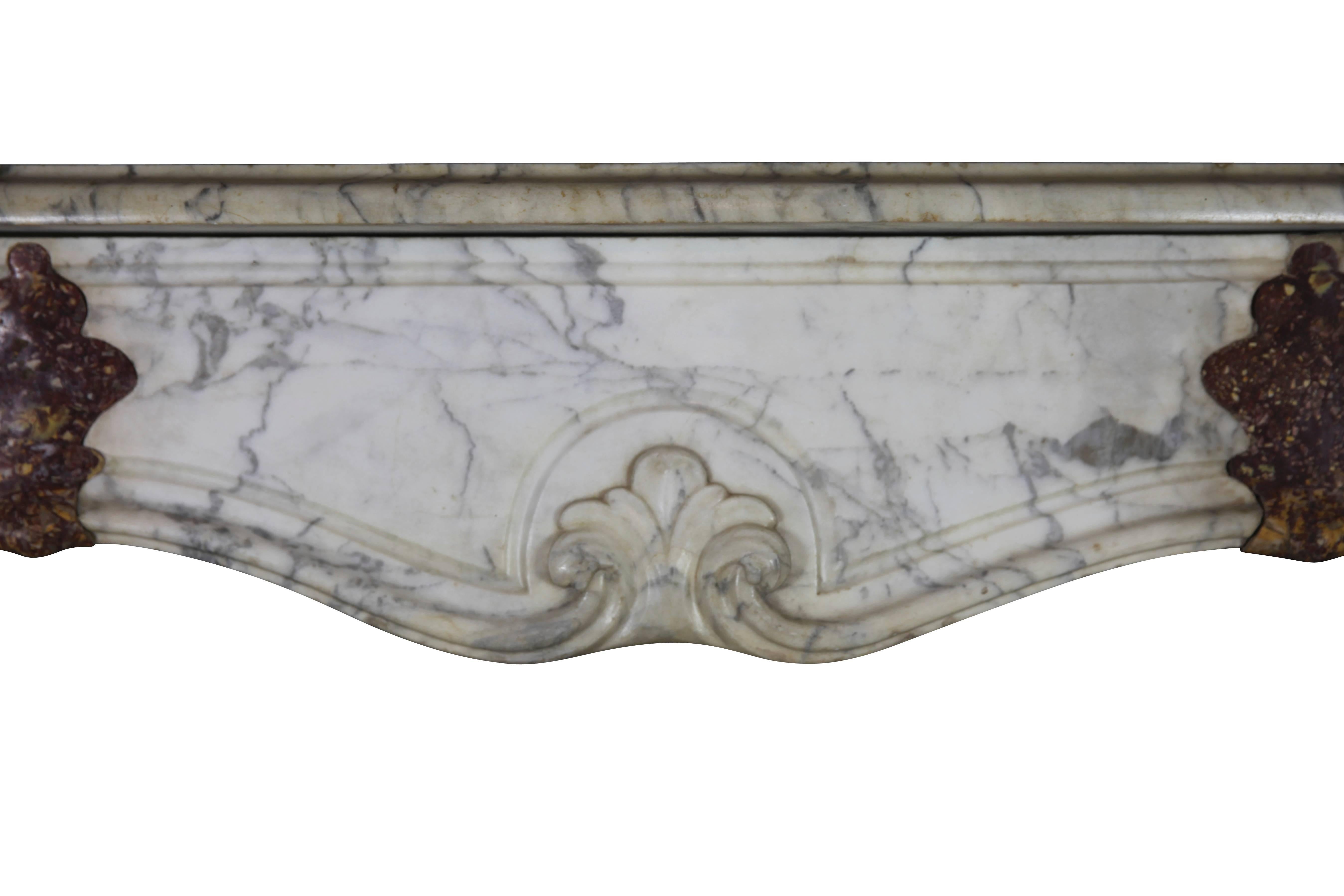 Very exceptional Italian from the region of Florence vintage fireplace surround in Carrara White And Brocatelle de Spain marble. It is from the Louis XIV period, 17th century.
Measurements:
138 cm Exterior Width 54,33 Inch
105 cm Exterior Height